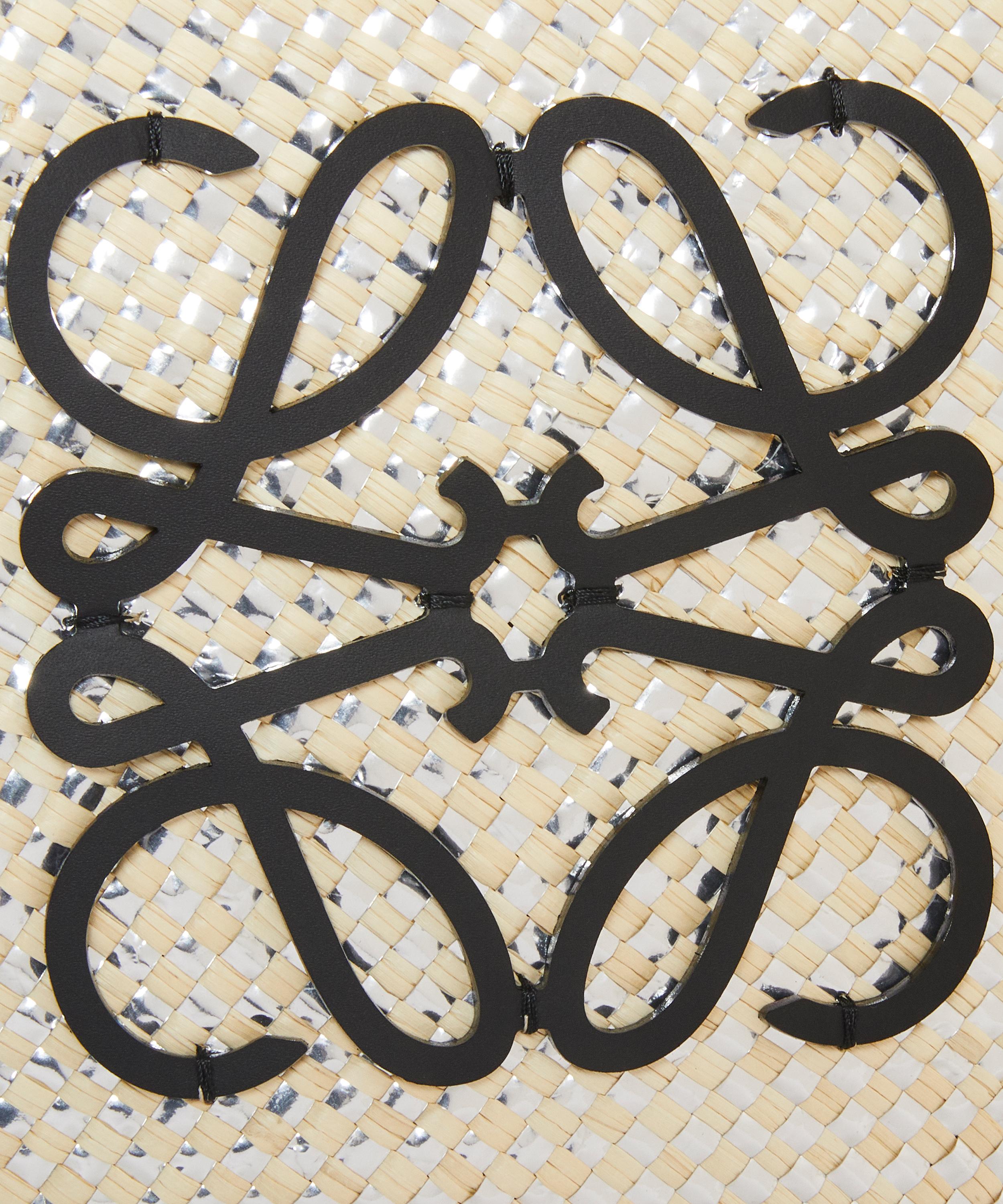 LOEWE ロエベ HEART ANAGRAM TAG