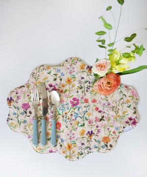 Coco & Wolf - Linen Garden & Katie and Millie Wavy Edge Placemat image number 1