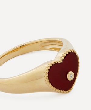 Yvonne Léon - 9ct Gold Baby Chevaliere Cœur Agate Rouge Signet Ring image number 3