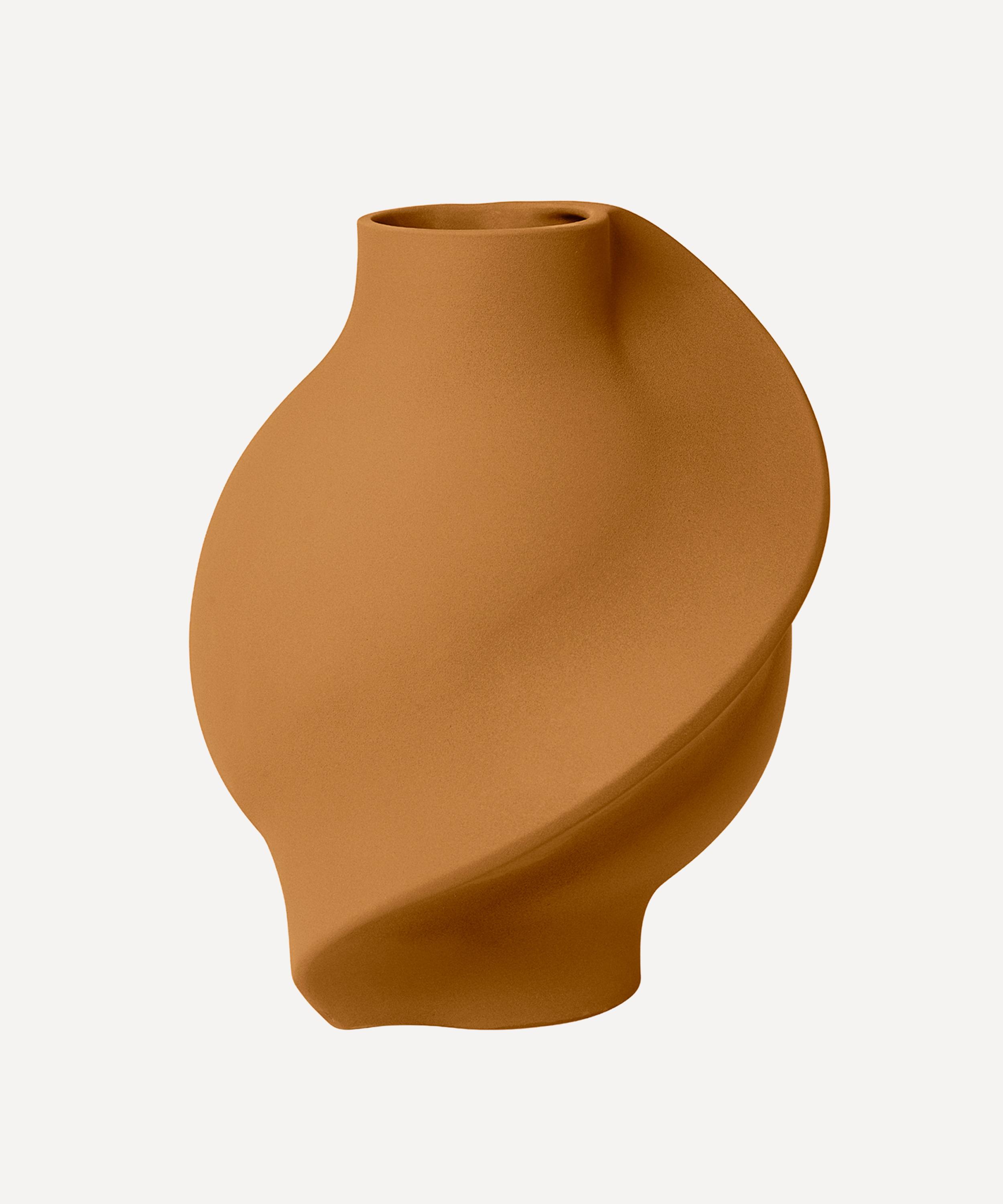 Louise Roe Copenhagen - Ceramic Pirout Vase 02 image number 0