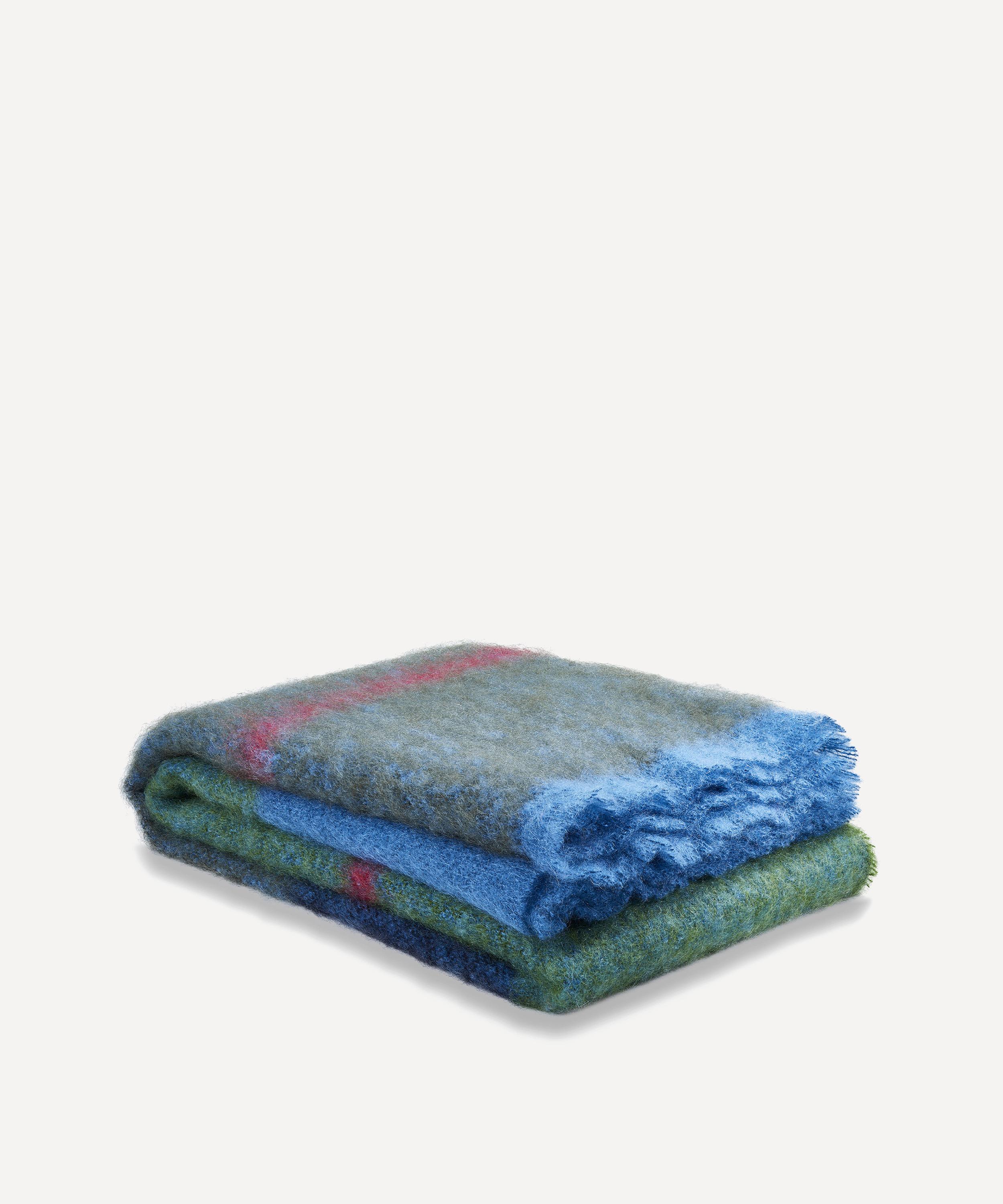 Cushendale - Boher Large Moss Throw Blanket image number 0