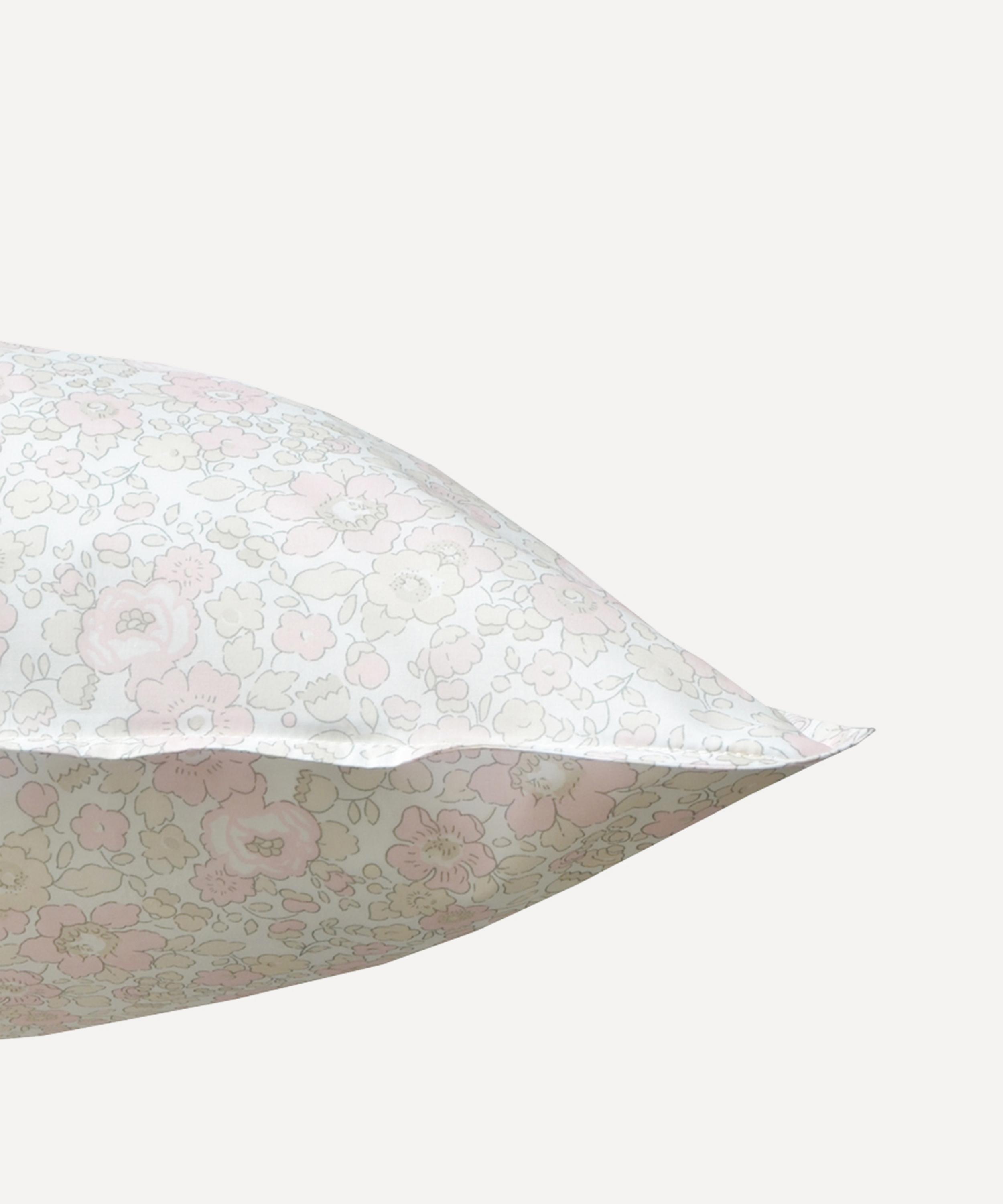 Coco & Wolf - Betsy Lace Double Duvet Cover Set image number 4