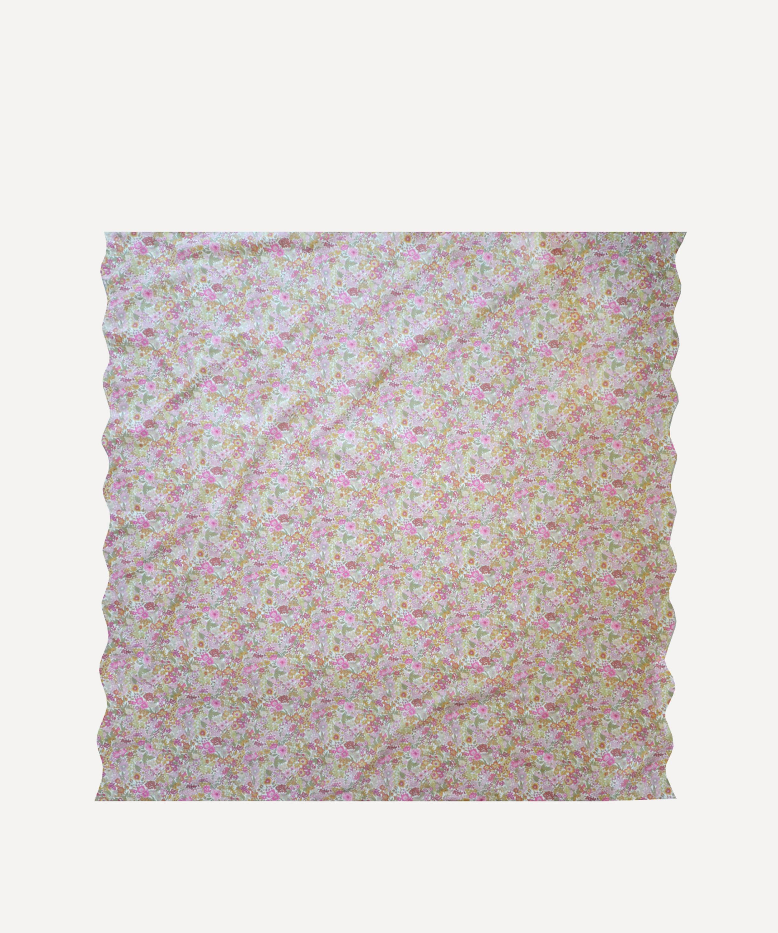 Coco & Wolf - Margaret Annie and Dreams of Summer Medium Wavy Tablecloth image number 2