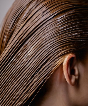 Sisley Paris - Colour Beautifying Hair Care Mask 200ml image number 2