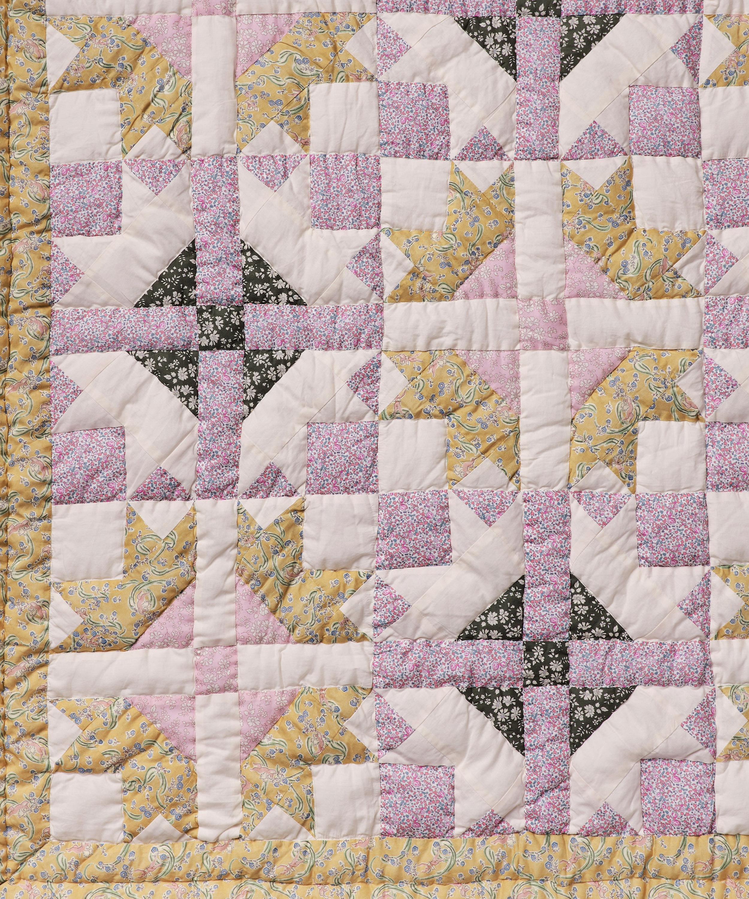 Projektityyny - Ohdake Liberty Print Patchwork Quilt image number 2