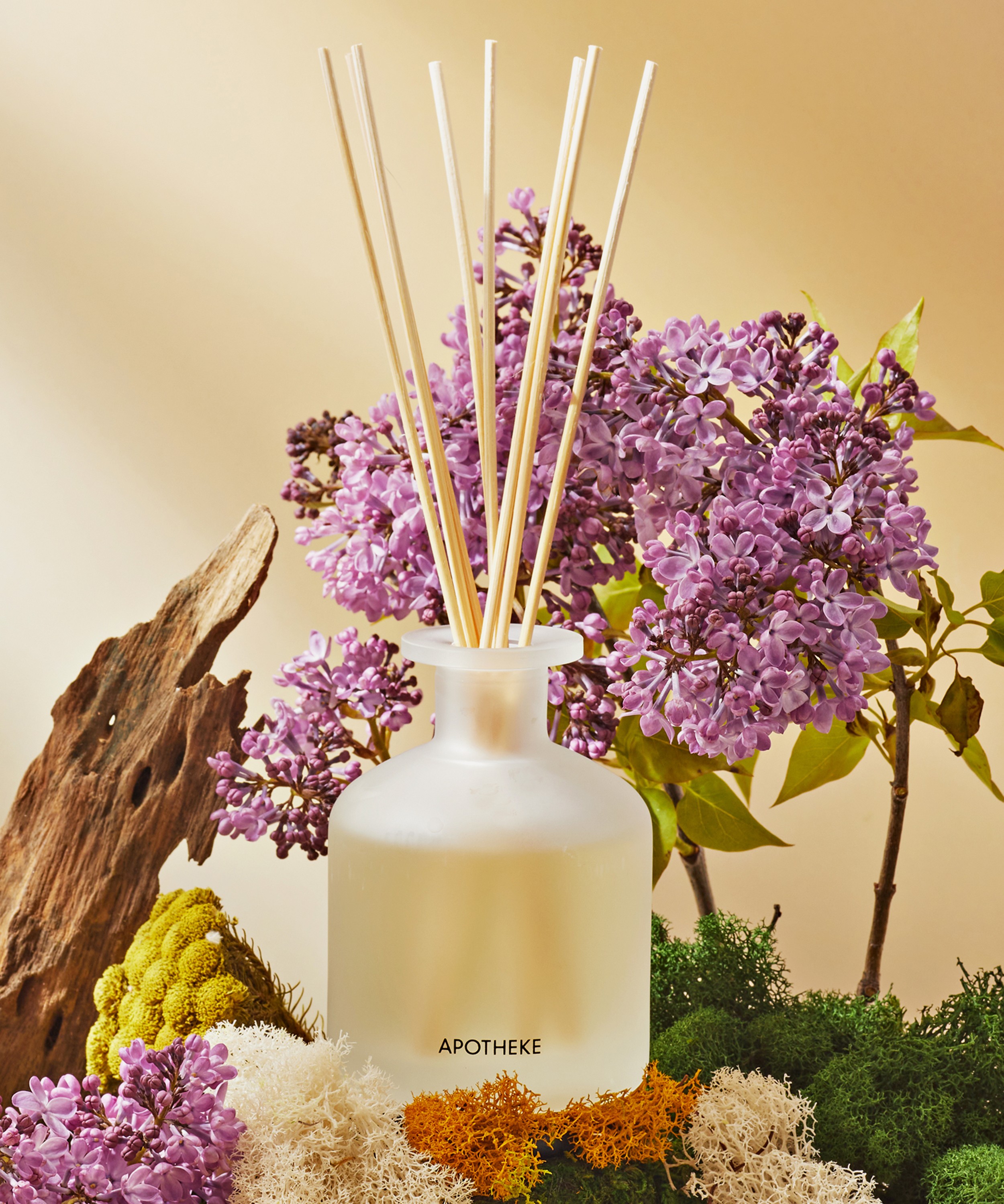 Apotheke - White Vetiver Reed Diffuser 190ml image number 1