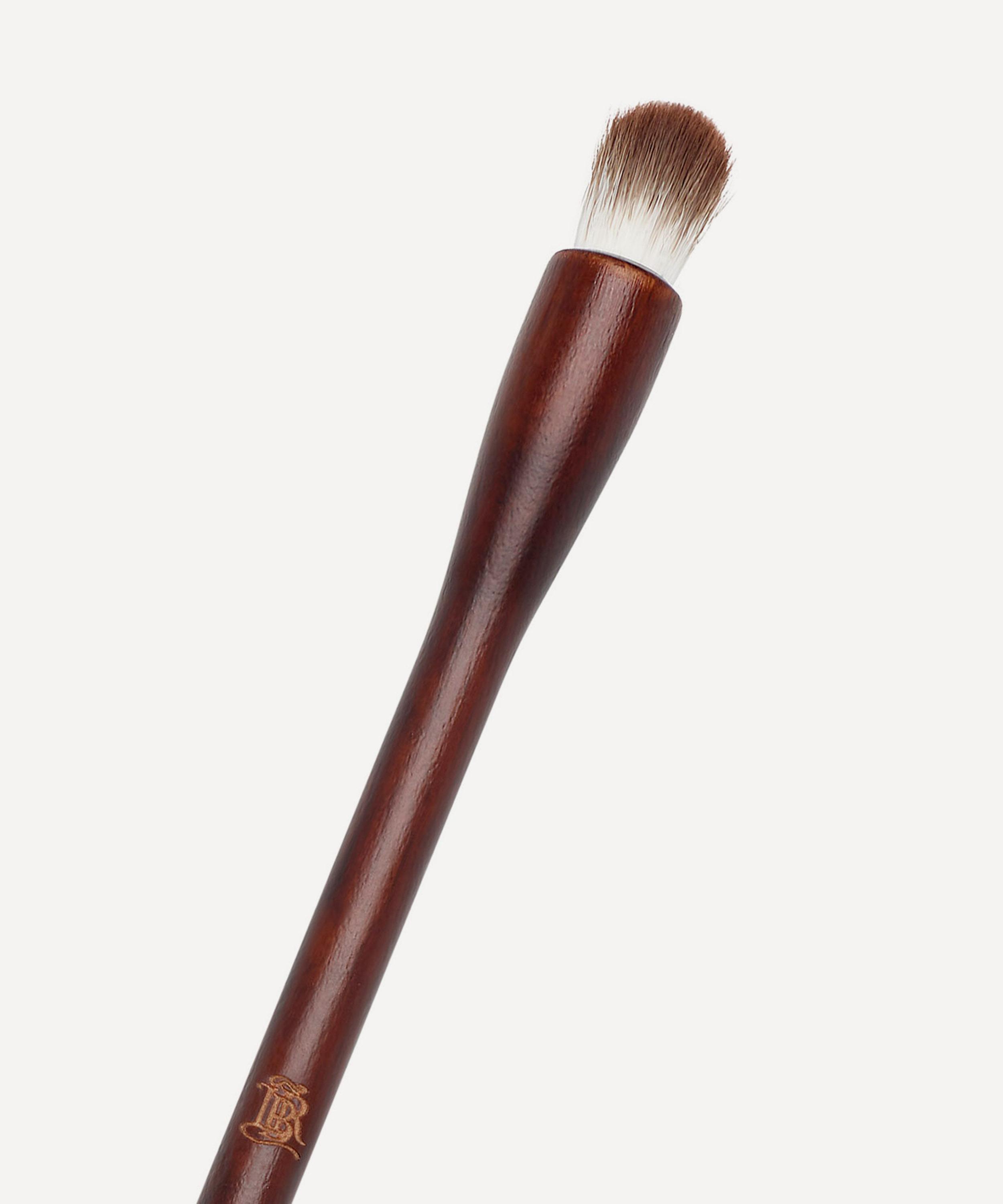 La Bouche Rouge Paris - Eyeshadow Shader Brush image number 1