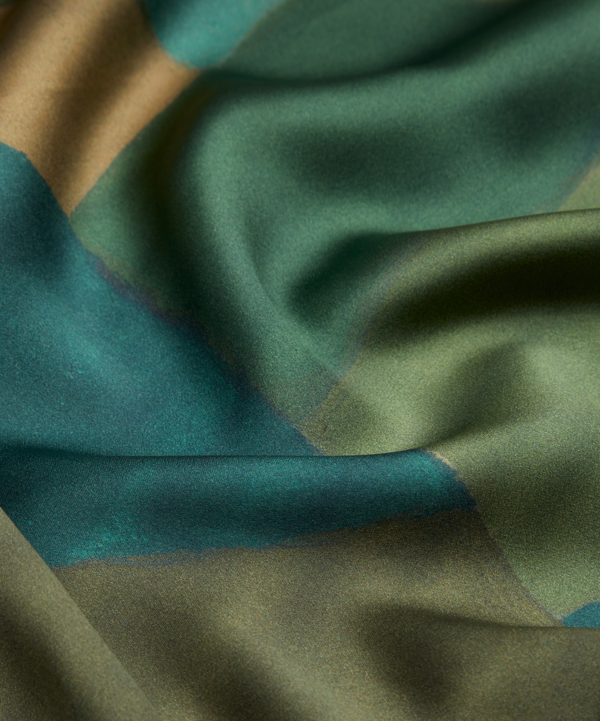 Liberty Fabrics - Orphism Silk Satin image number 3