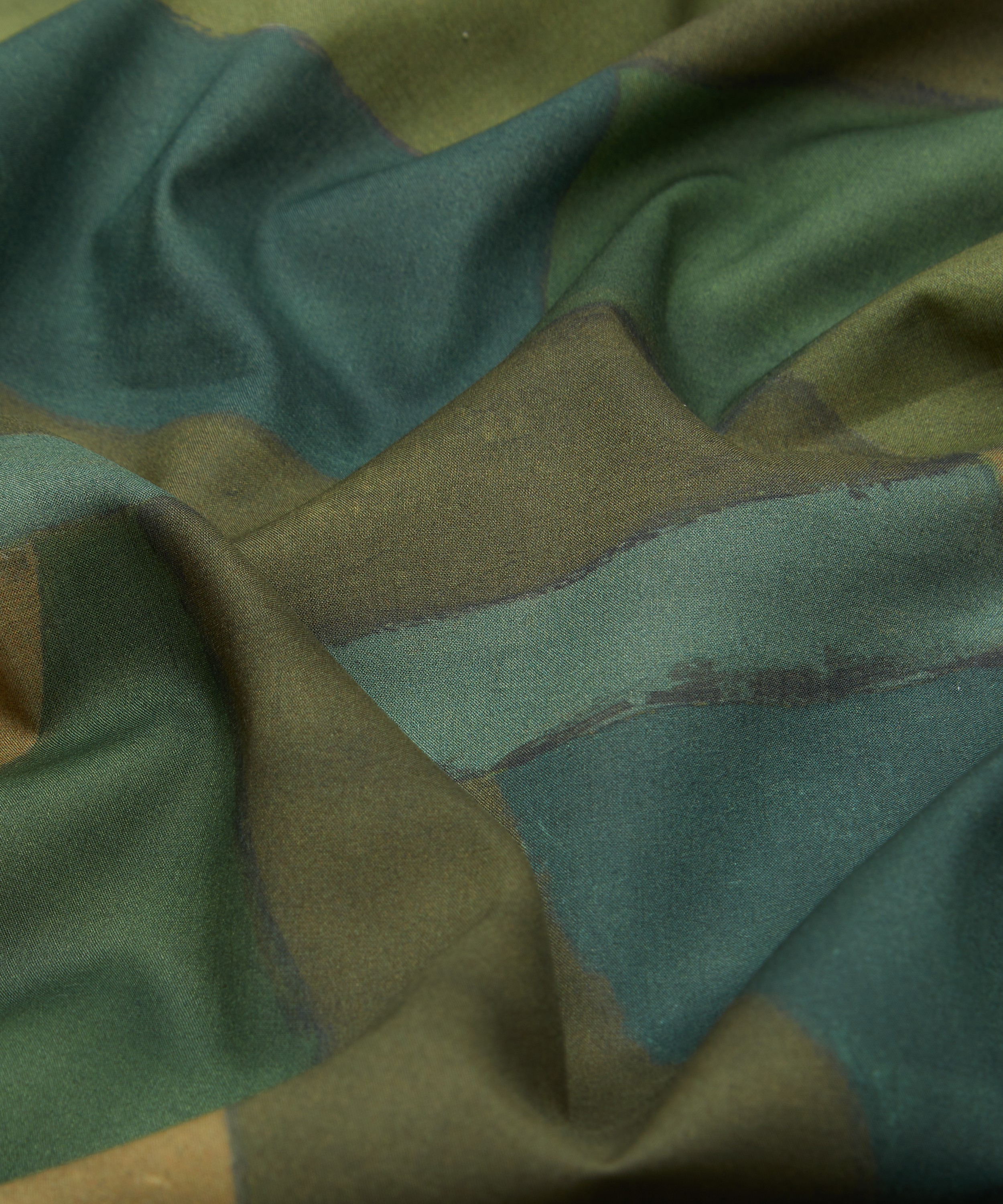 Liberty Fabrics - Orphism Tana Lawn™ Cotton image number 3