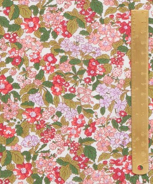 Liberty Fabrics - Hedgerow Ramble Tana Lawn™ Cotton image number 4
