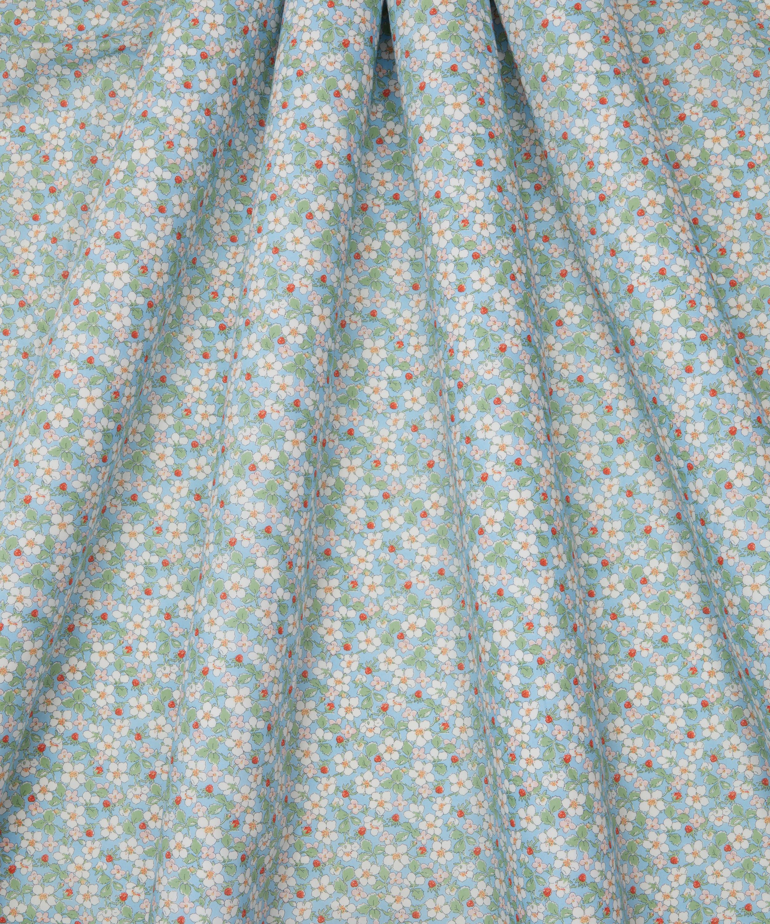 Liberty Fabrics - Paysanne Blossom Tana Lawn™ Cotton image number 2
