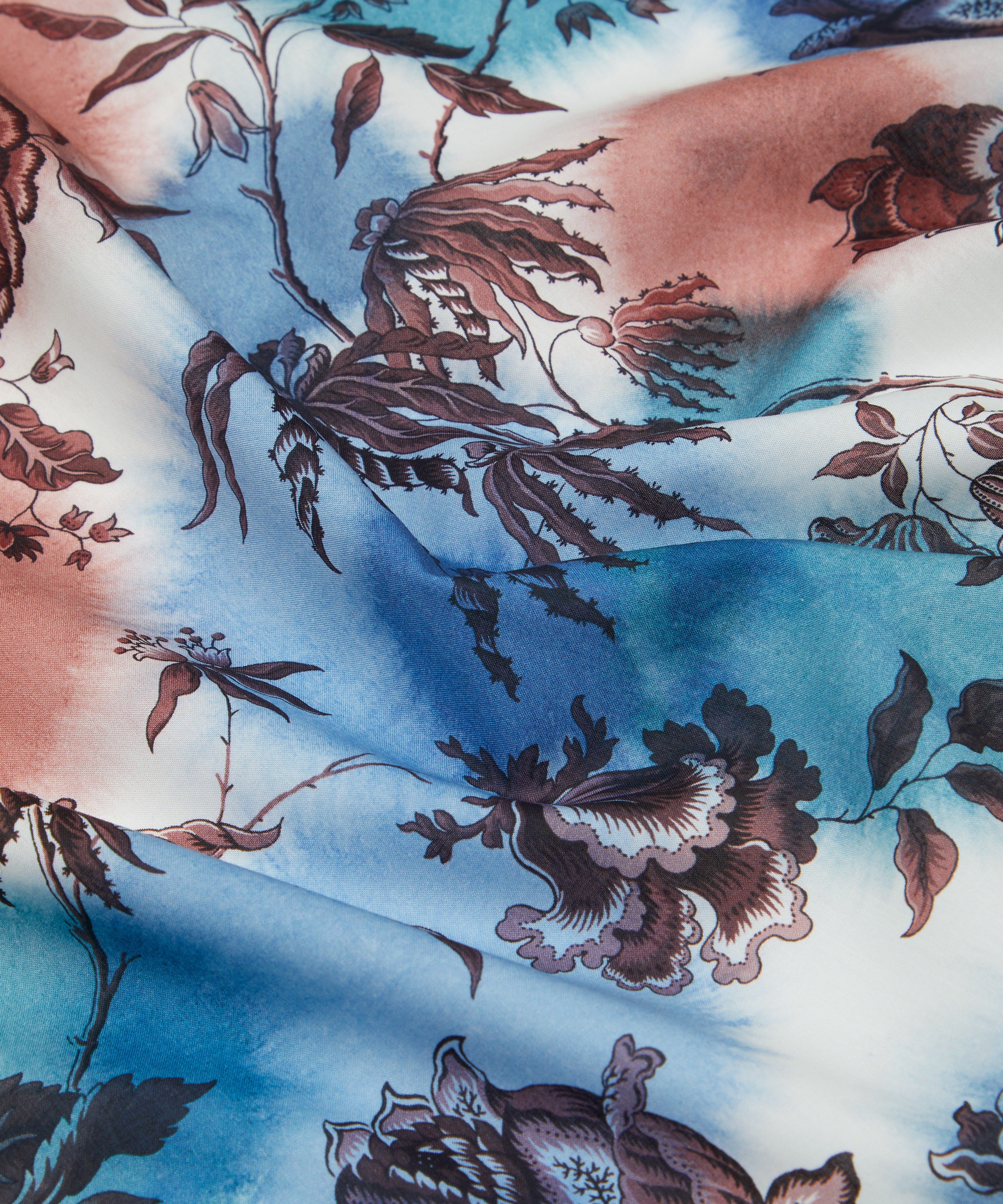 Liberty Fabrics - Madder Chintz Tana Lawn™ Cotton image number 3