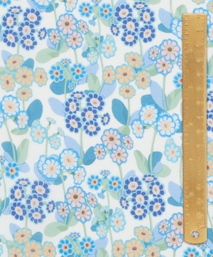 Liberty Fabrics - Primula Park Tana Lawn™ Cotton image number 4