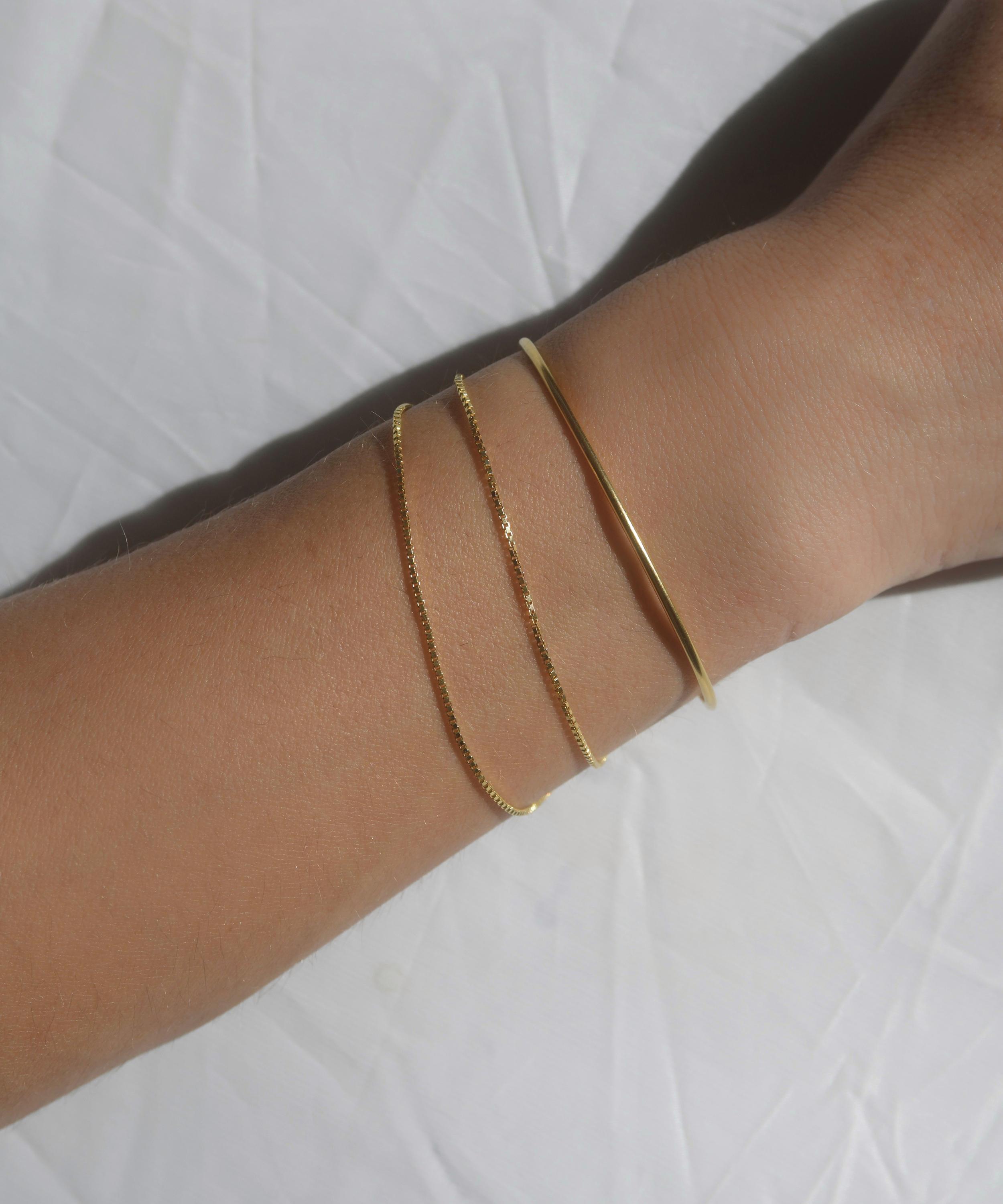 Maggoosh - Gold-Plated Wrist Band Bracelet image number 1