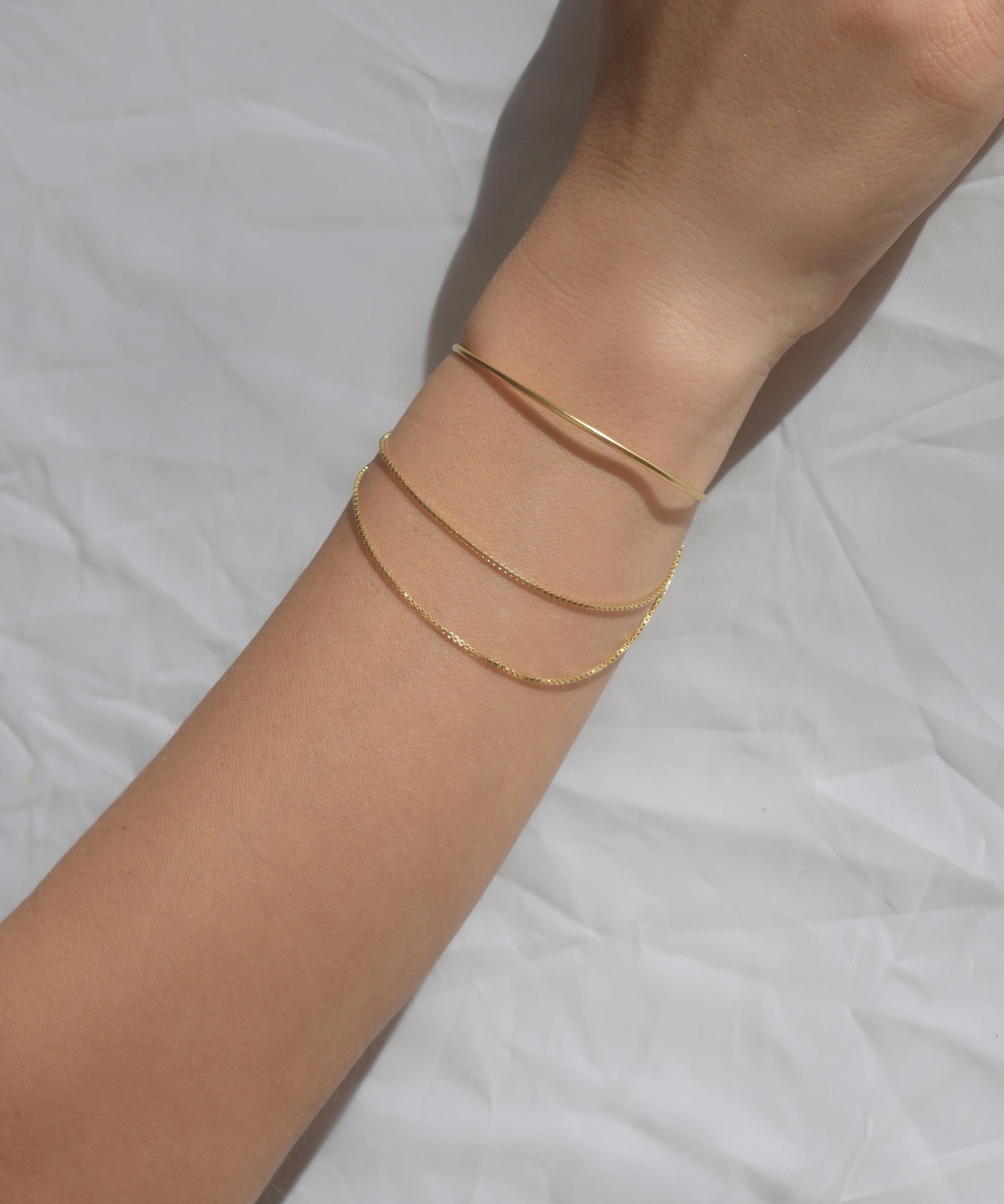 Maggoosh - Gold-Plated Wrist Band Bracelet image number 3