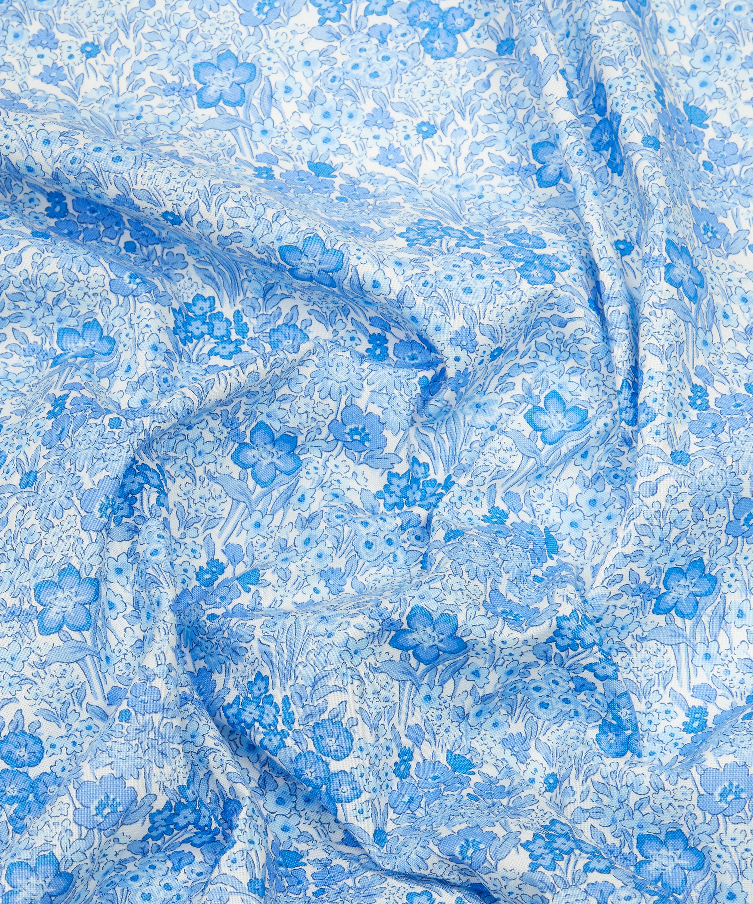 Liberty Fabrics - Blooming Flowerbed Lasenby Quilting Cotton image number 3