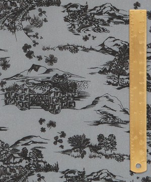Liberty Fabrics - Shamrock Scene Tana Lawn™ Cotton image number 4