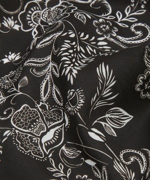 Liberty Fabrics - Brussels Lace Tana Lawn™ Cotton image number 3