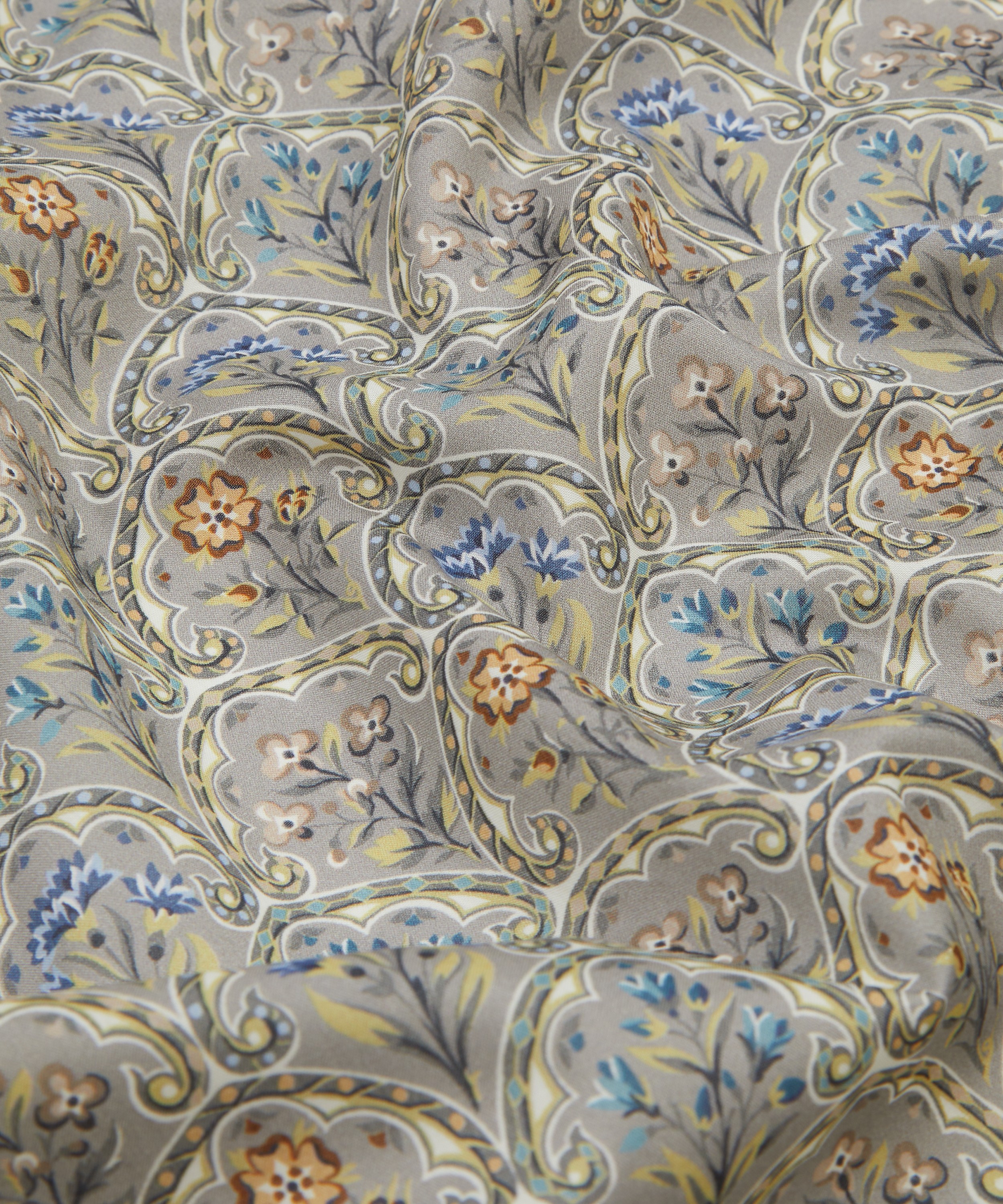 Liberty Fabrics - Delft Day Tana Lawn™ Cotton image number 3