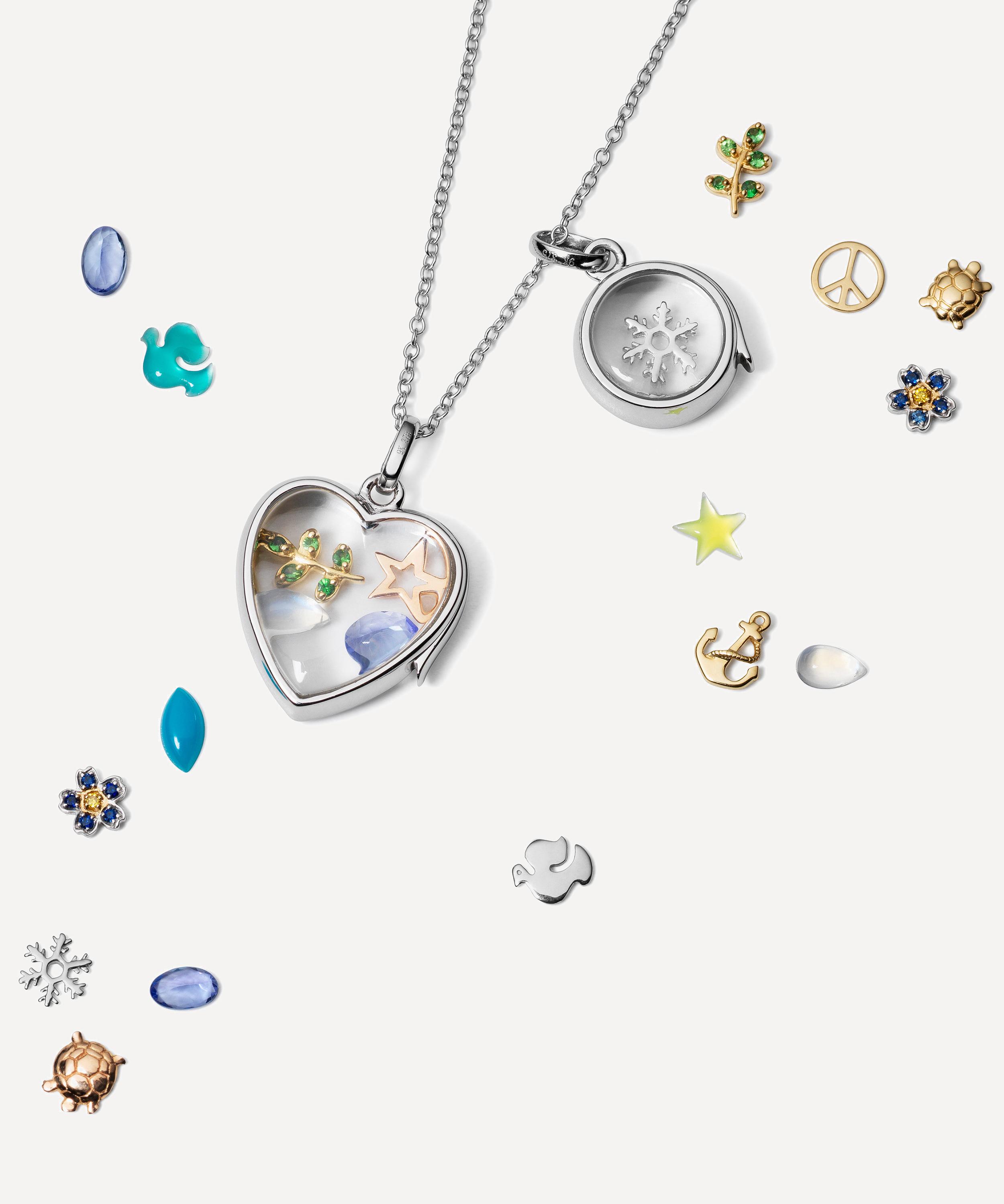 Loquet London - 18ct White Gold Forget Me Not In Memory Charm image number 1
