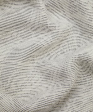 Liberty - Ianthe Cashmere & Wool Throw image number 3