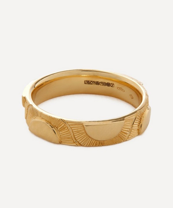 Artemer - 18ct Gold Engraved Sun Pattern Wide Wedding Band Ring