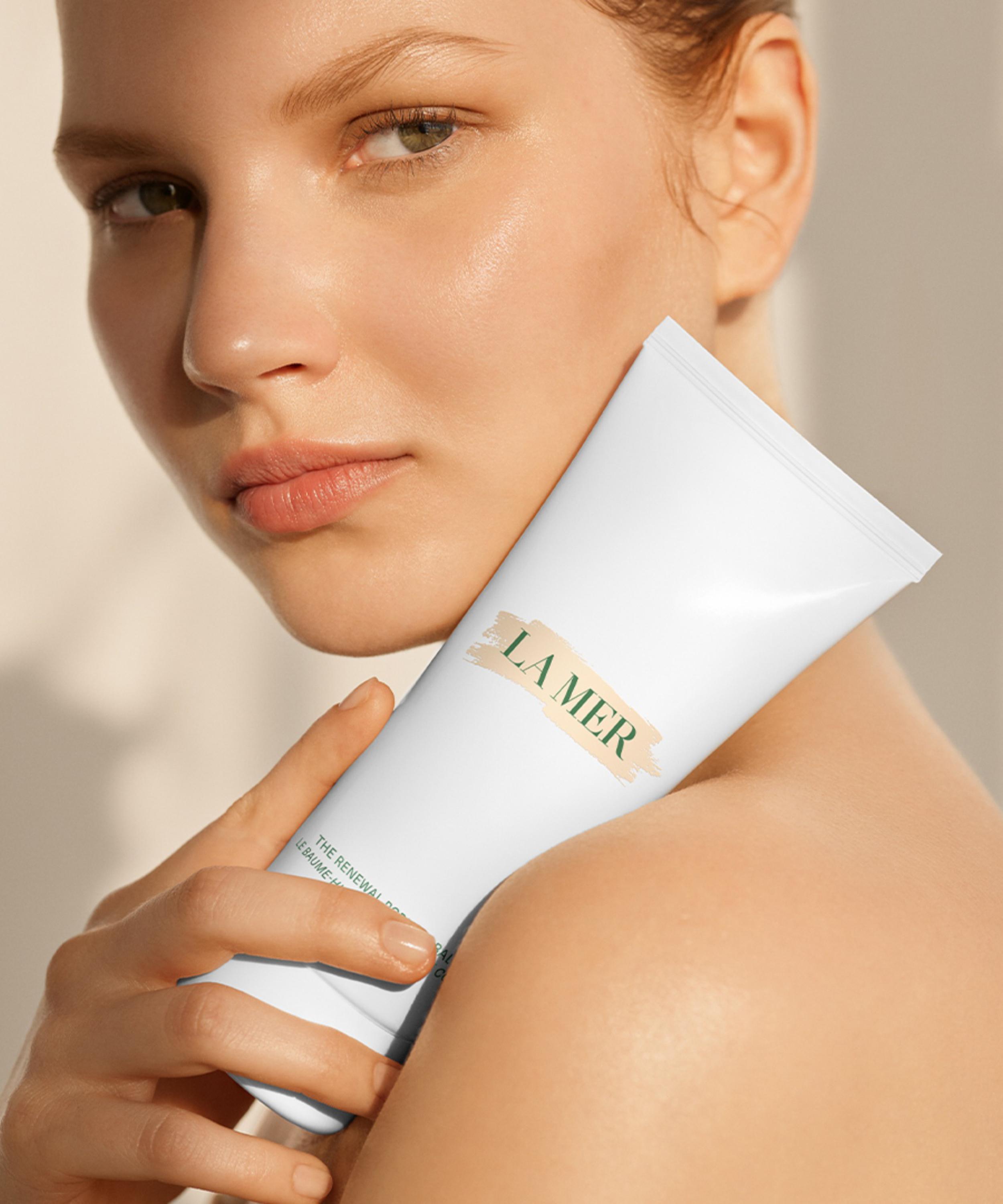 La Mer - The Renewal Body Oil Balm 200ml image number 2