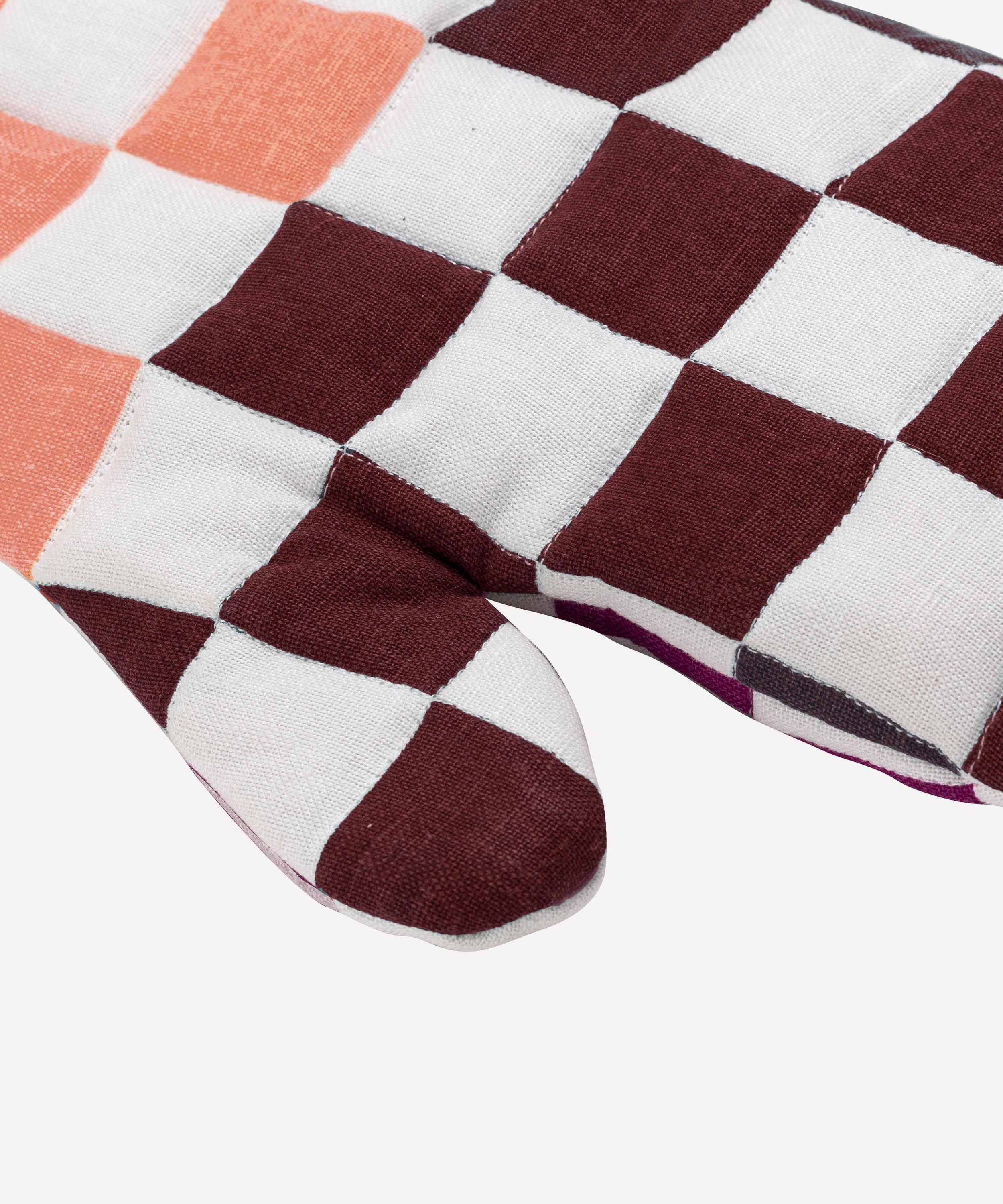 Tiipoi - Yantra Oven Mitts Set of Two image number 5