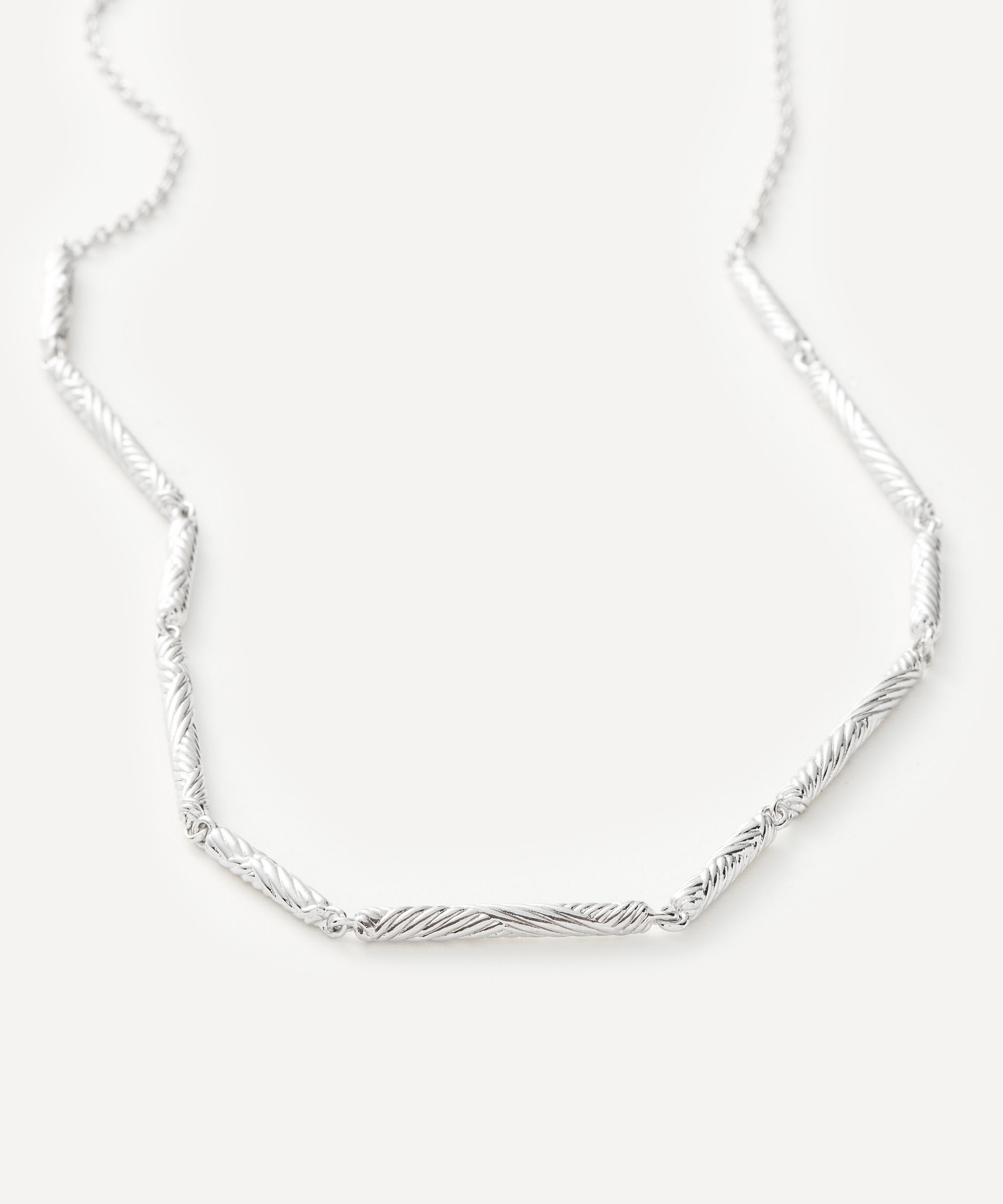 Missoma - Rhodium-Plated Wavy Ridge Chain Choker Necklace image number 3