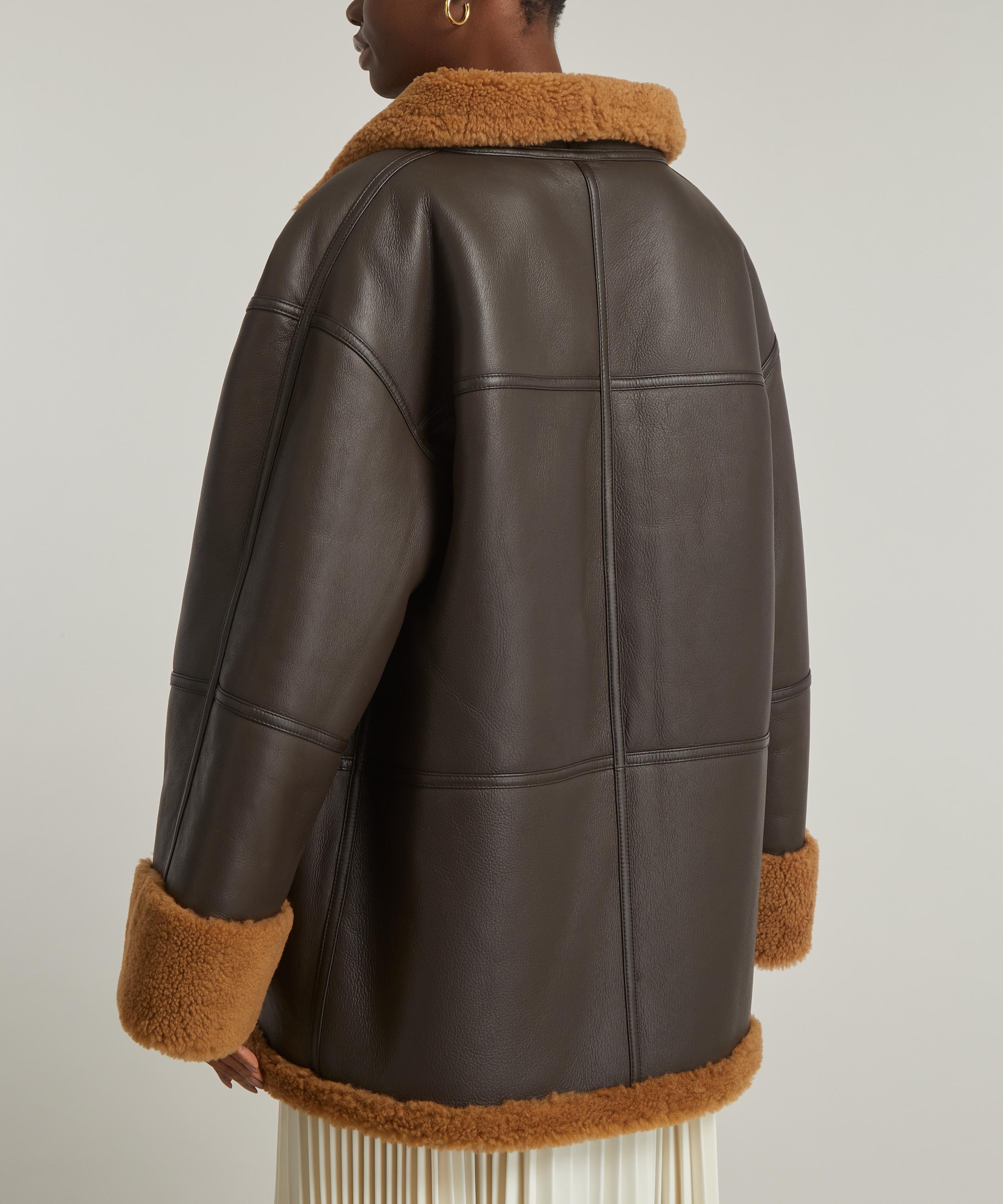 Signature shearling jacket chocolate – TOTEME