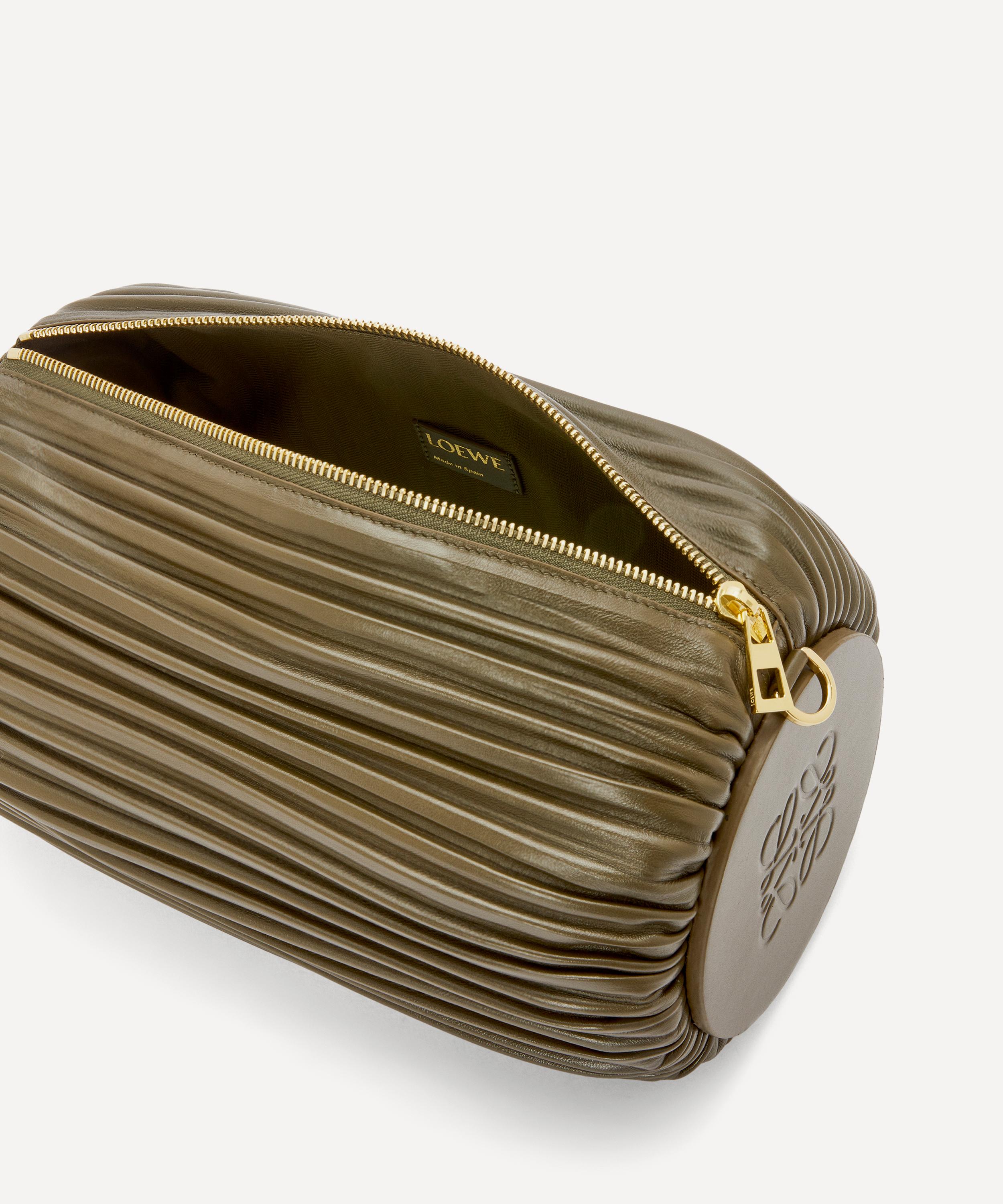 Bracelet pouch in nappa lambskin and brass