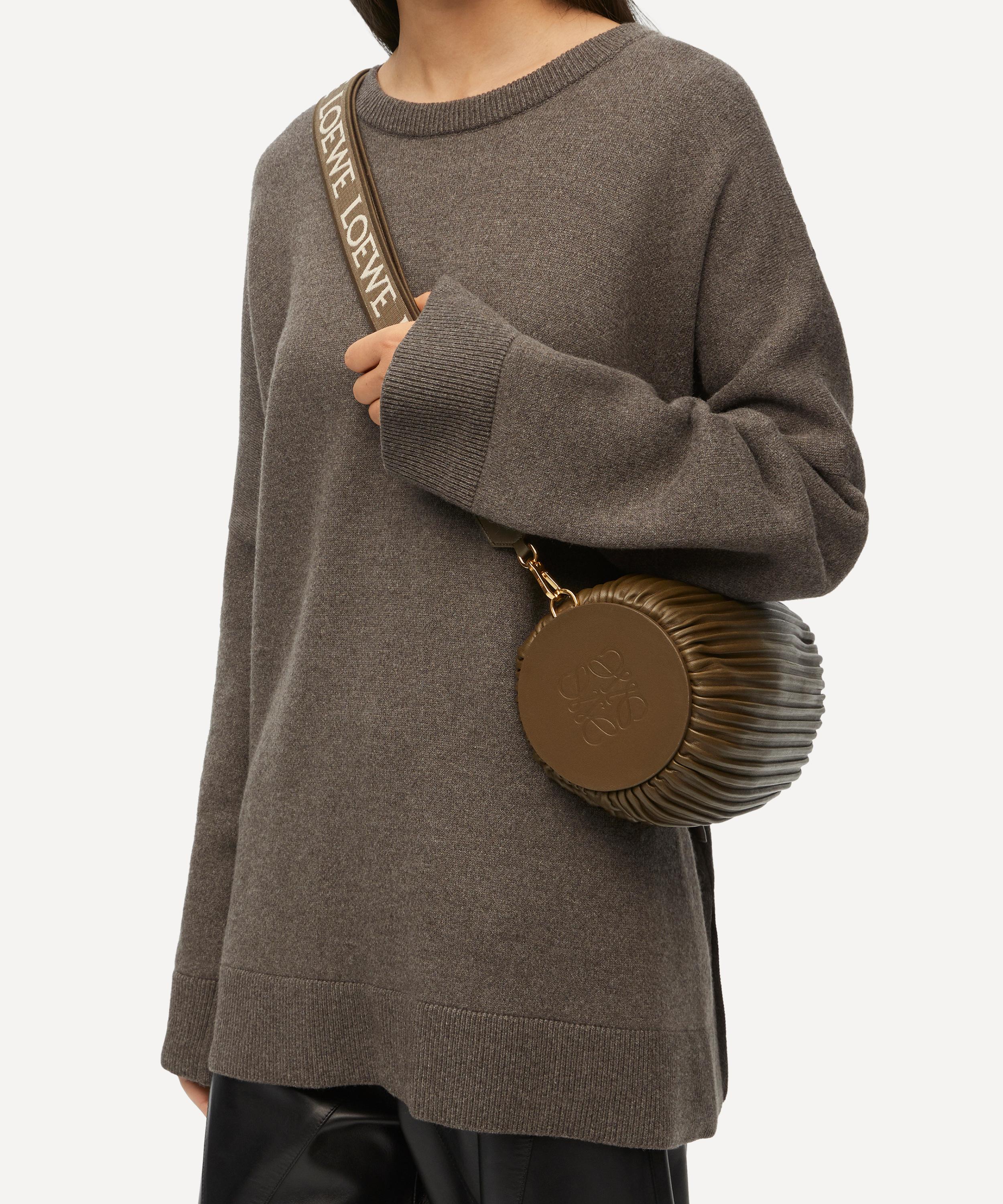 Pouch loewe online