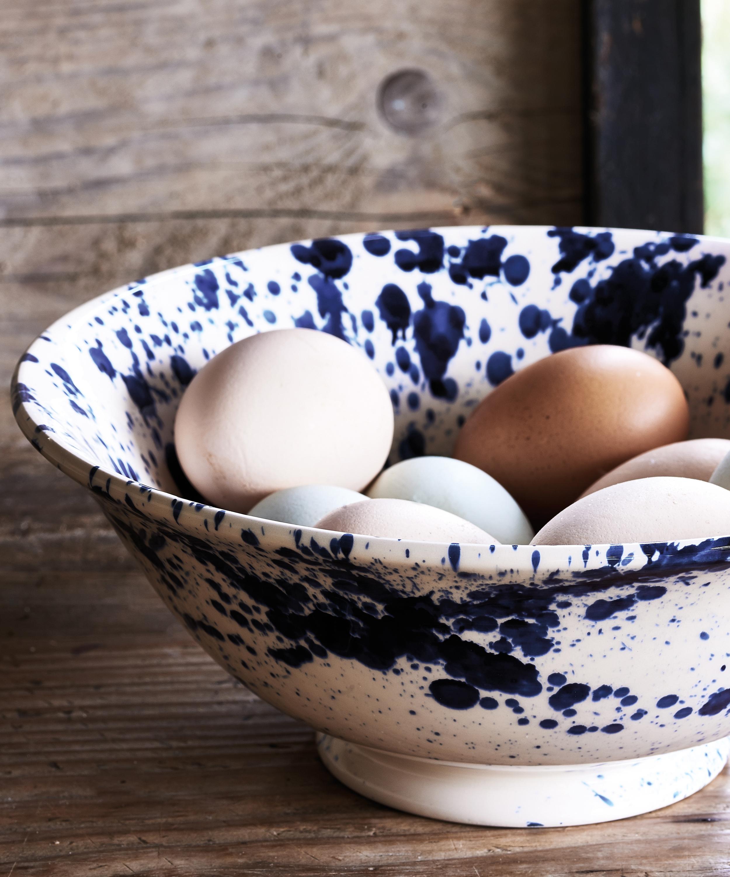 Emma Bridgewater - Blue Splatter Large Serving Bowl image number 1