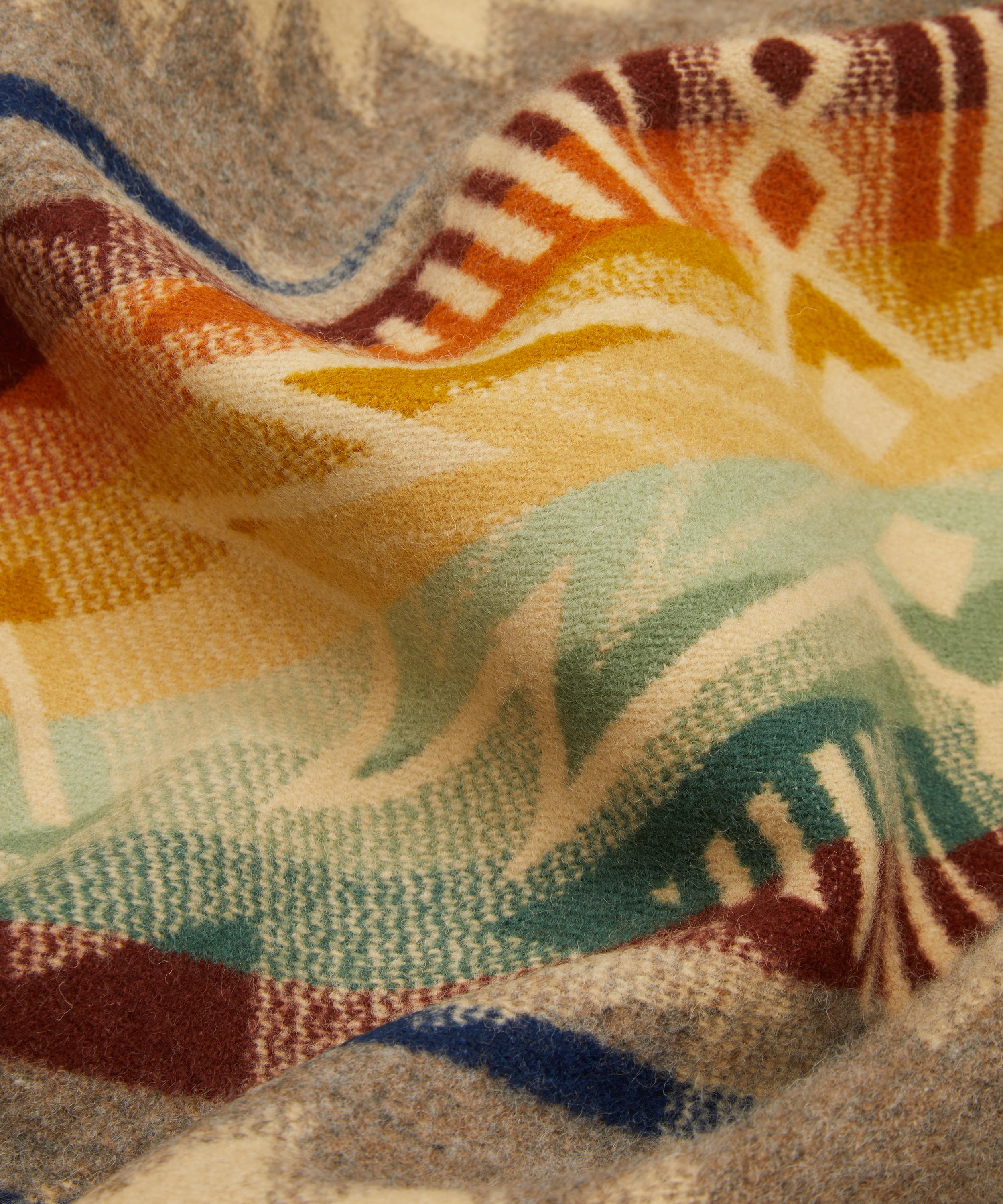 Pendleton - Summerland Jacquard Blanket image number 3