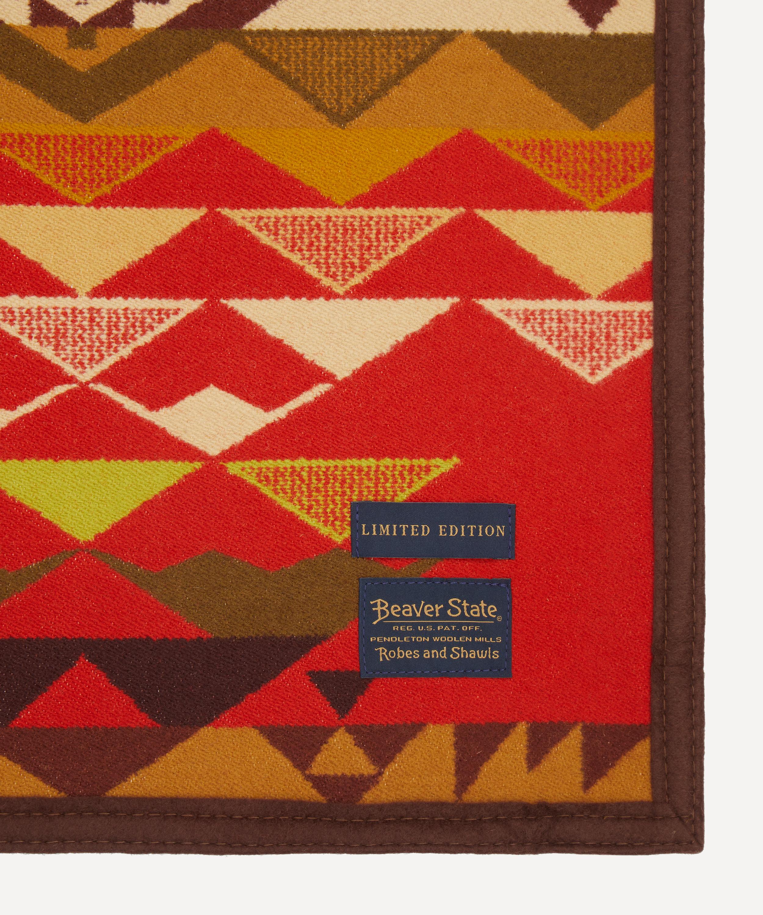 Pendleton - Limited Edition Highland Peak Jacquard Blanket image number 2