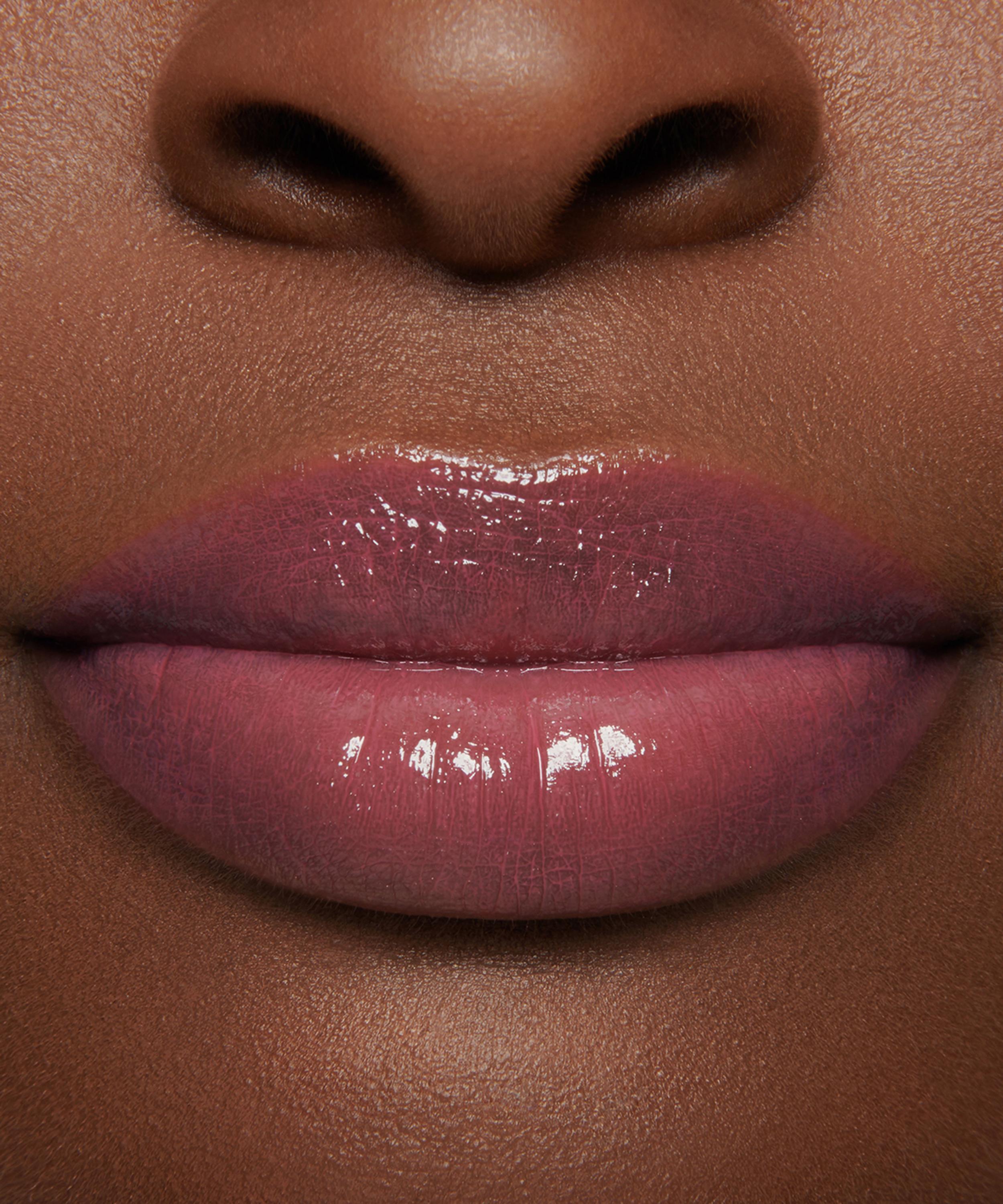 Lisa Eldridge Beauty - Gloss Embrace Lip Gloss 4.5ml image number 2