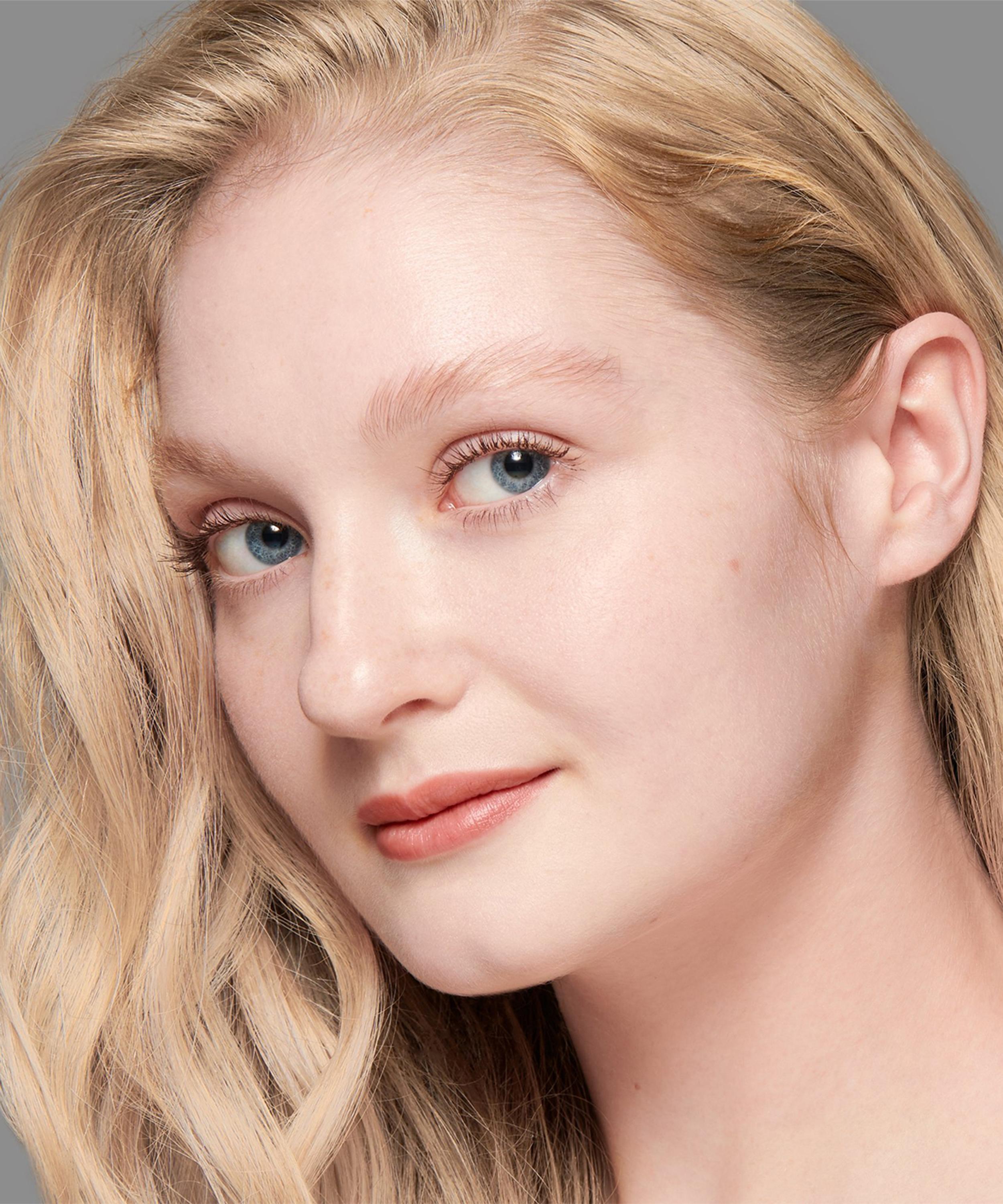 Lisa Eldridge Beauty - The Seamless Skin Foundation 30ml image number 1