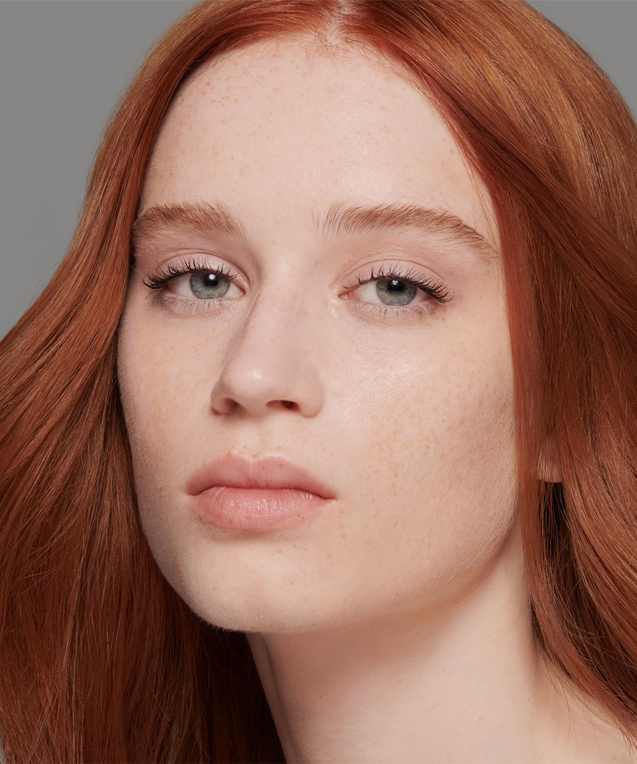Lisa Eldridge Beauty - The Seamless Skin Foundation 30ml image number 1