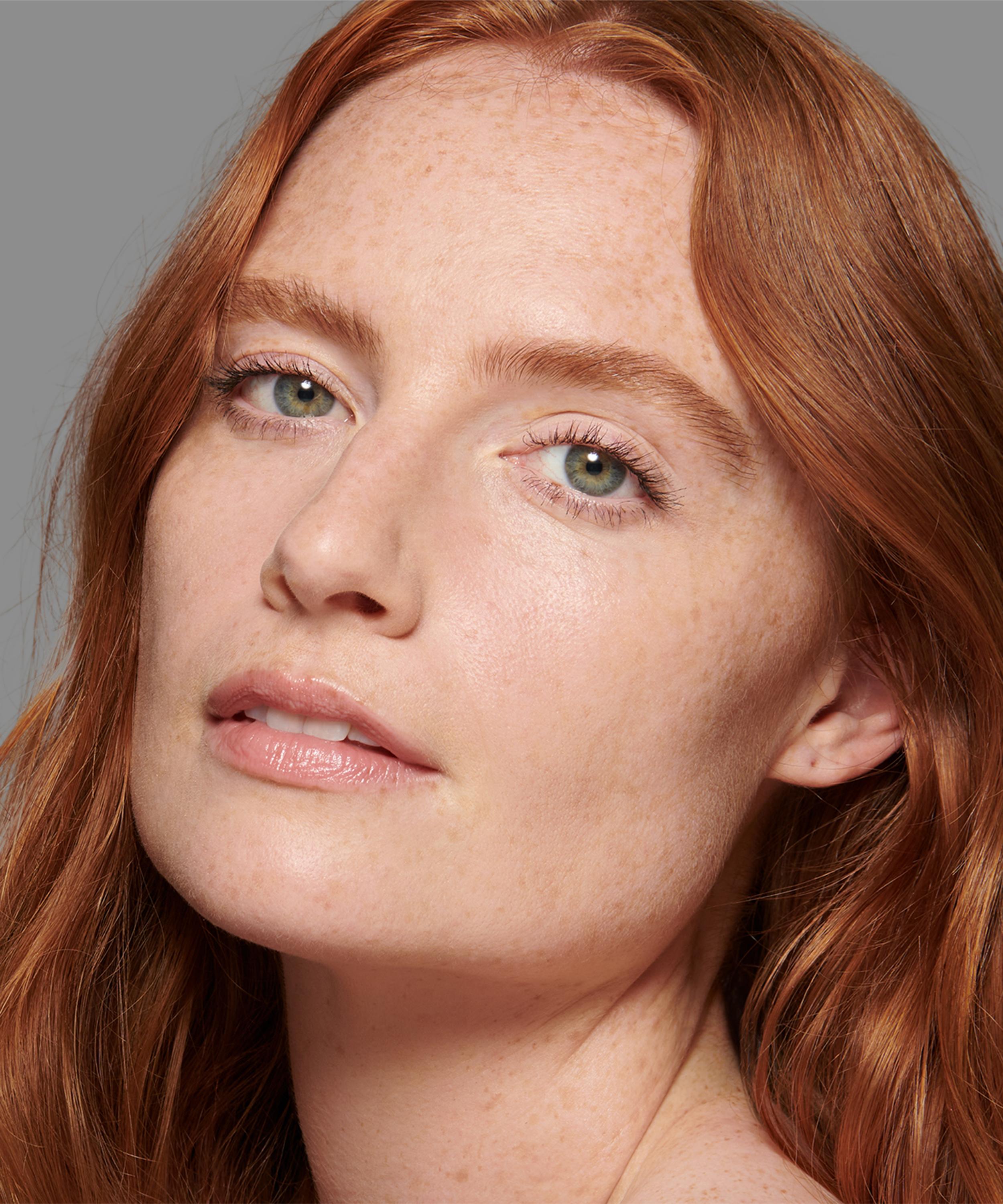 Lisa Eldridge Beauty - The Seamless Skin Foundation 30ml image number 1