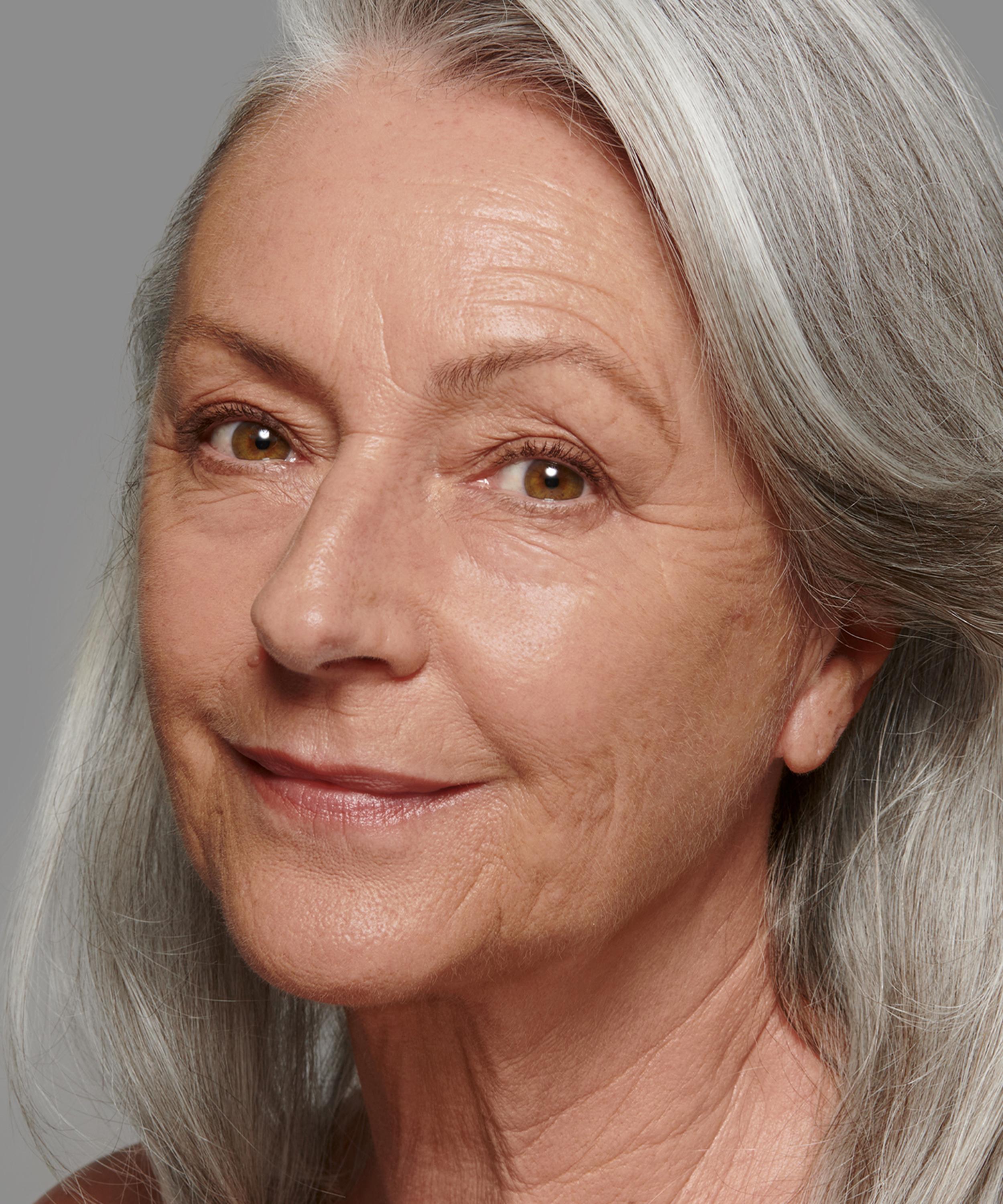 Lisa Eldridge Beauty - The Seamless Skin Foundation 30ml image number 1