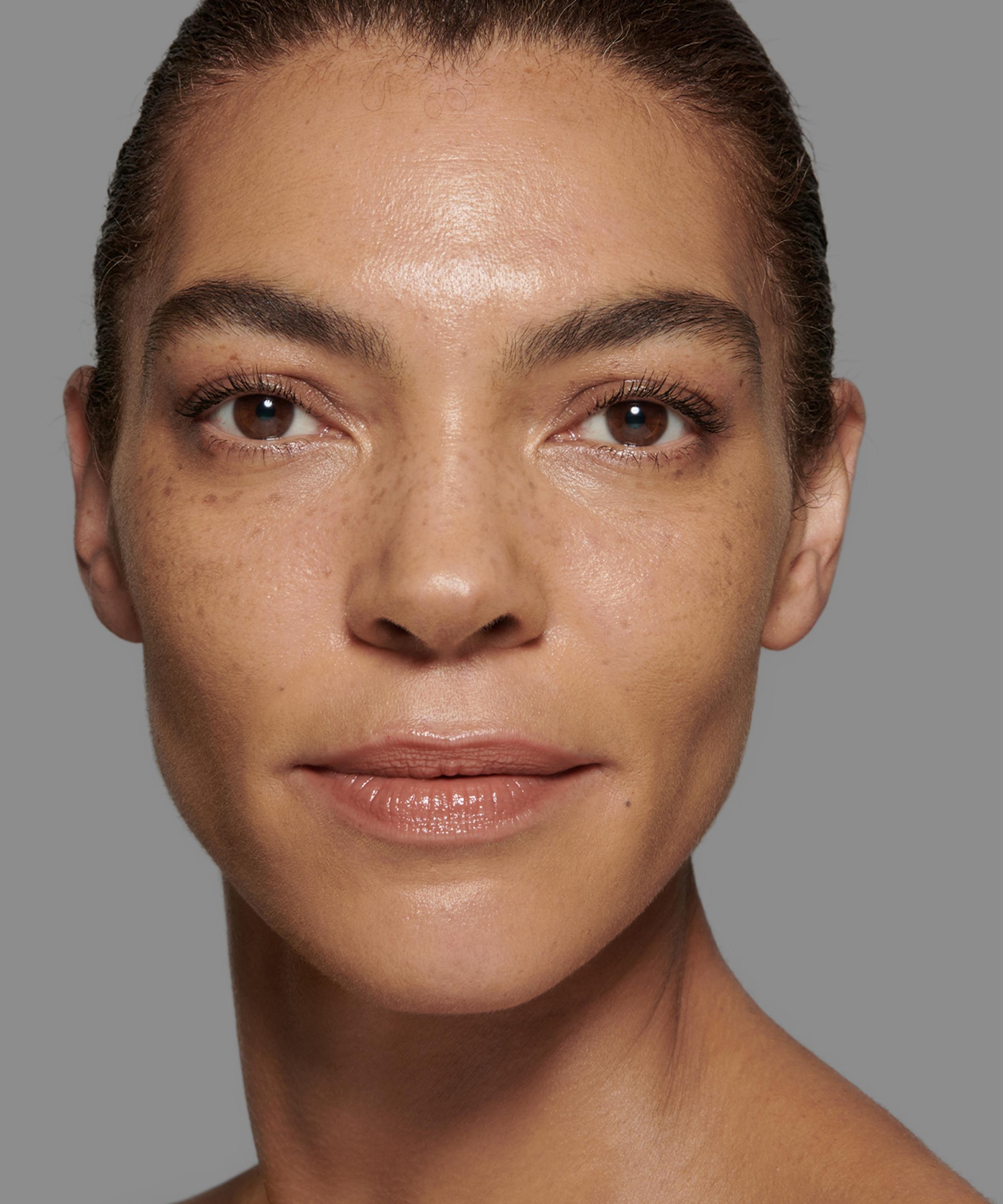 Lisa Eldridge Beauty - The Seamless Skin Foundation 30ml image number 1