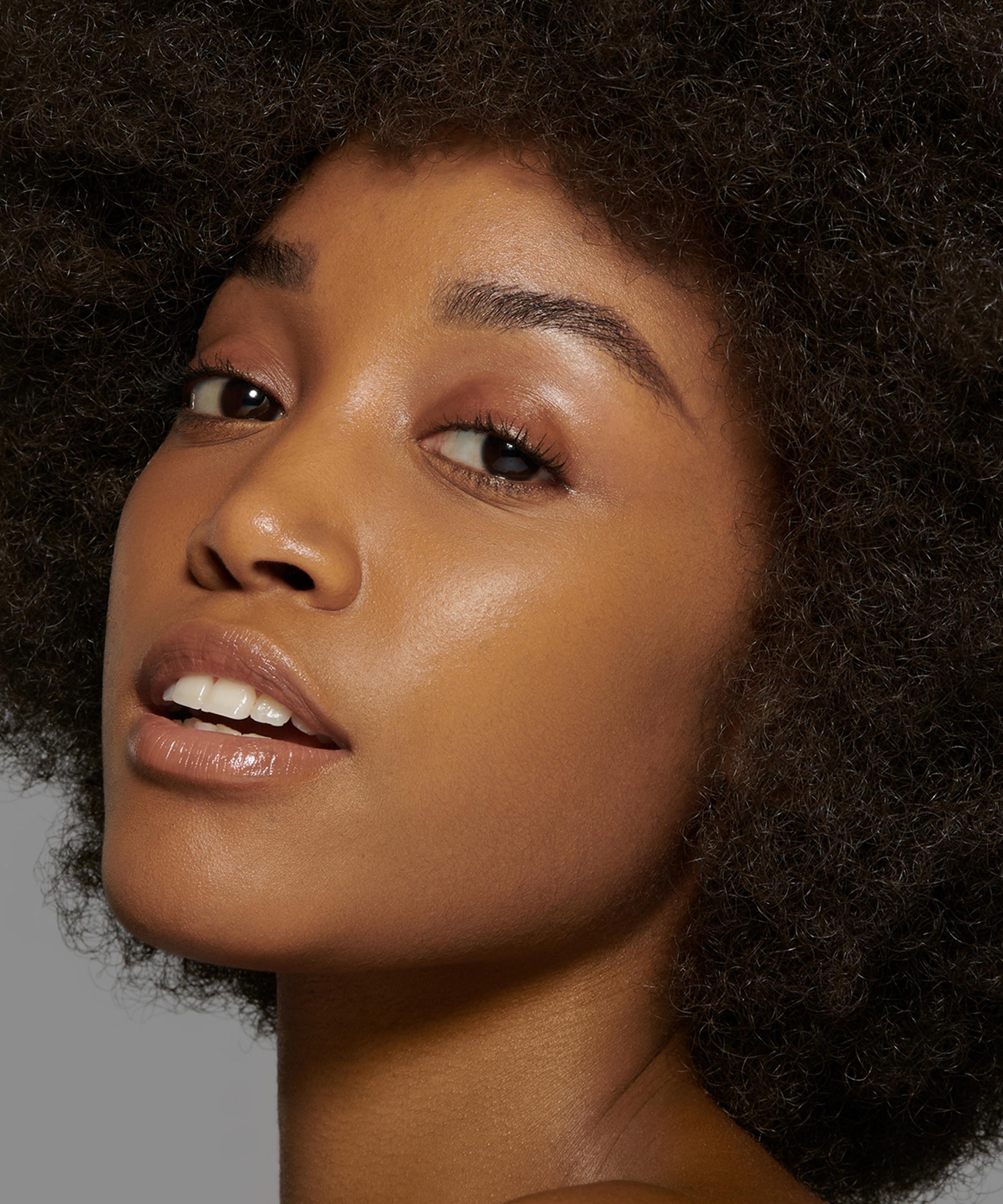 Lisa Eldridge Beauty - The Seamless Skin Foundation 30ml image number 3