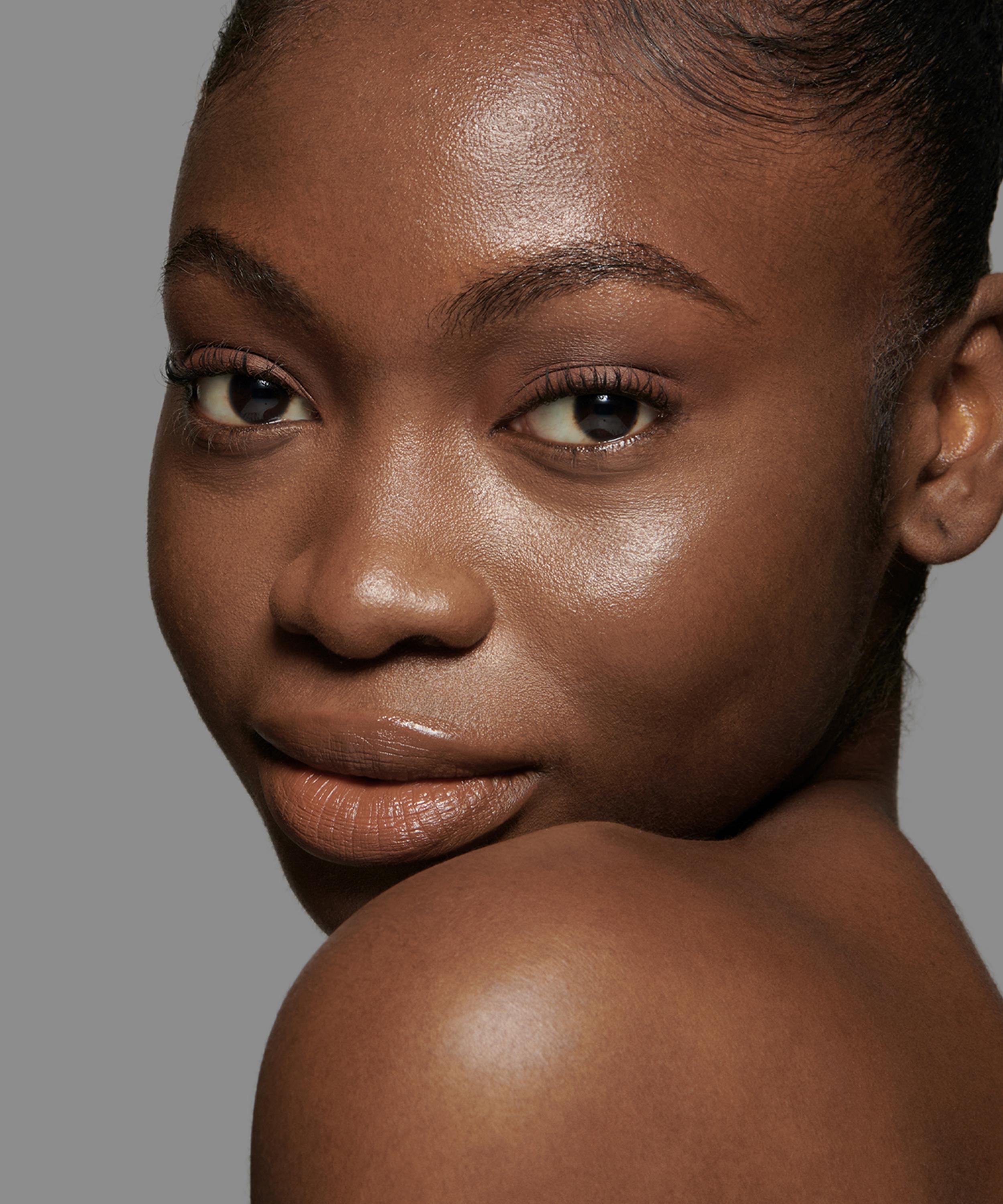Lisa Eldridge Beauty - The Seamless Skin Foundation 30ml image number 1