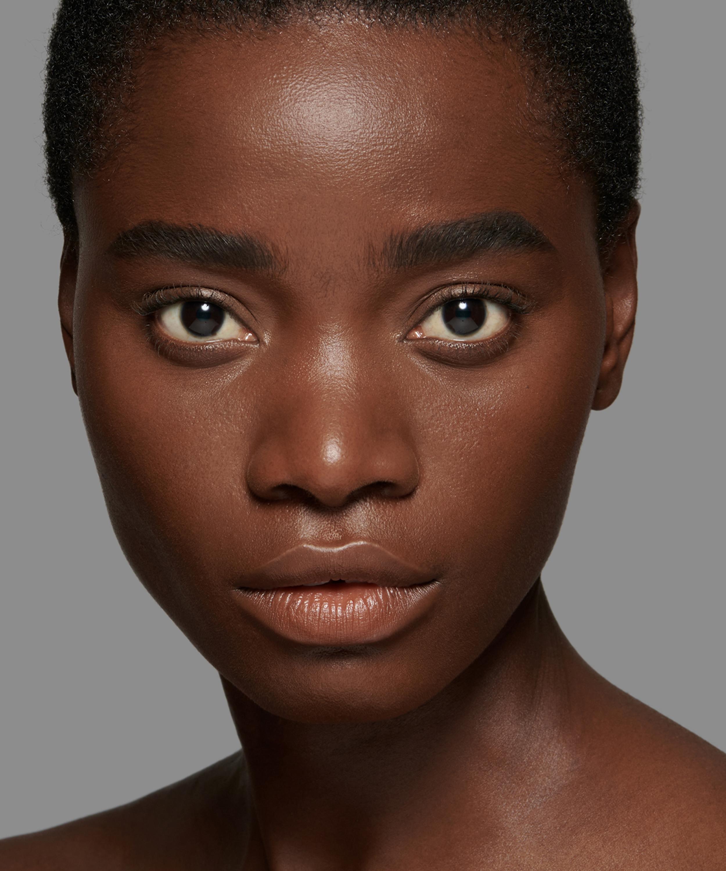 Lisa Eldridge Beauty - The Seamless Skin Foundation 30ml image number 1