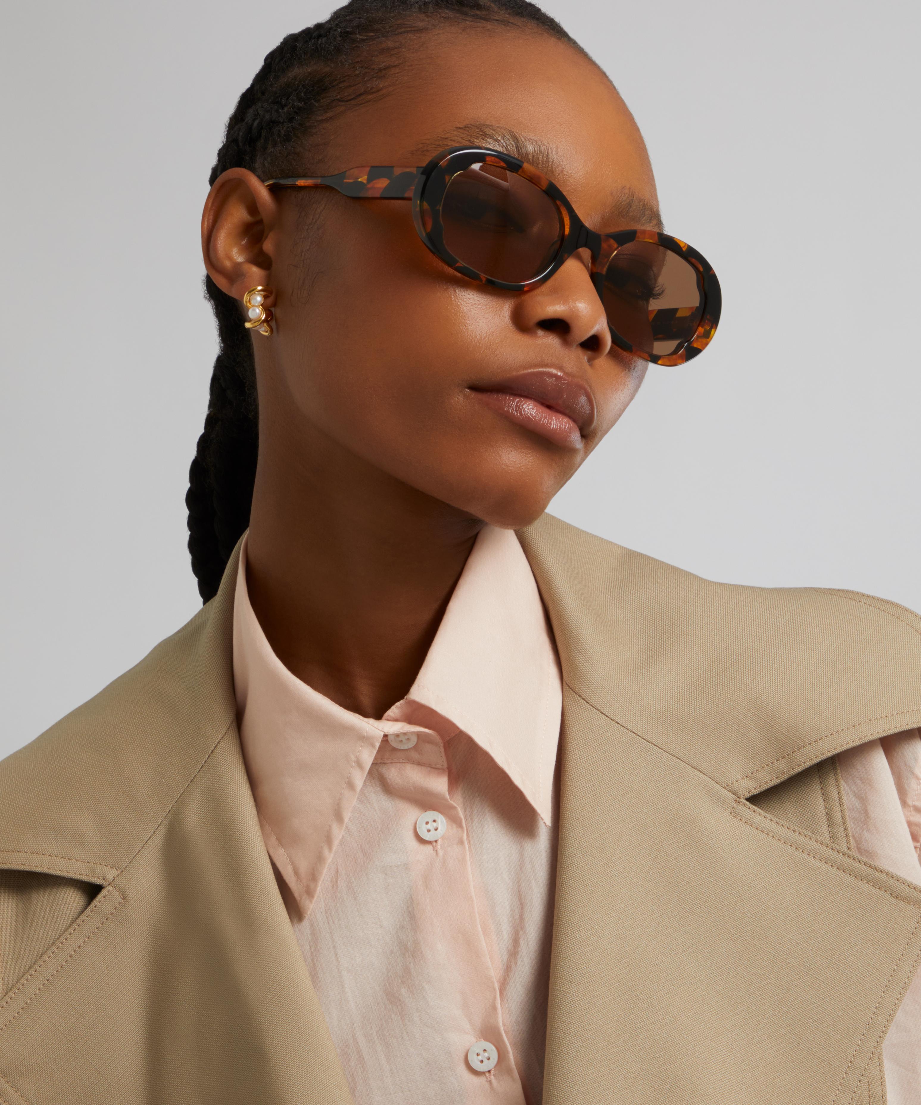 Chloé - Oval Sunglasses image number 1