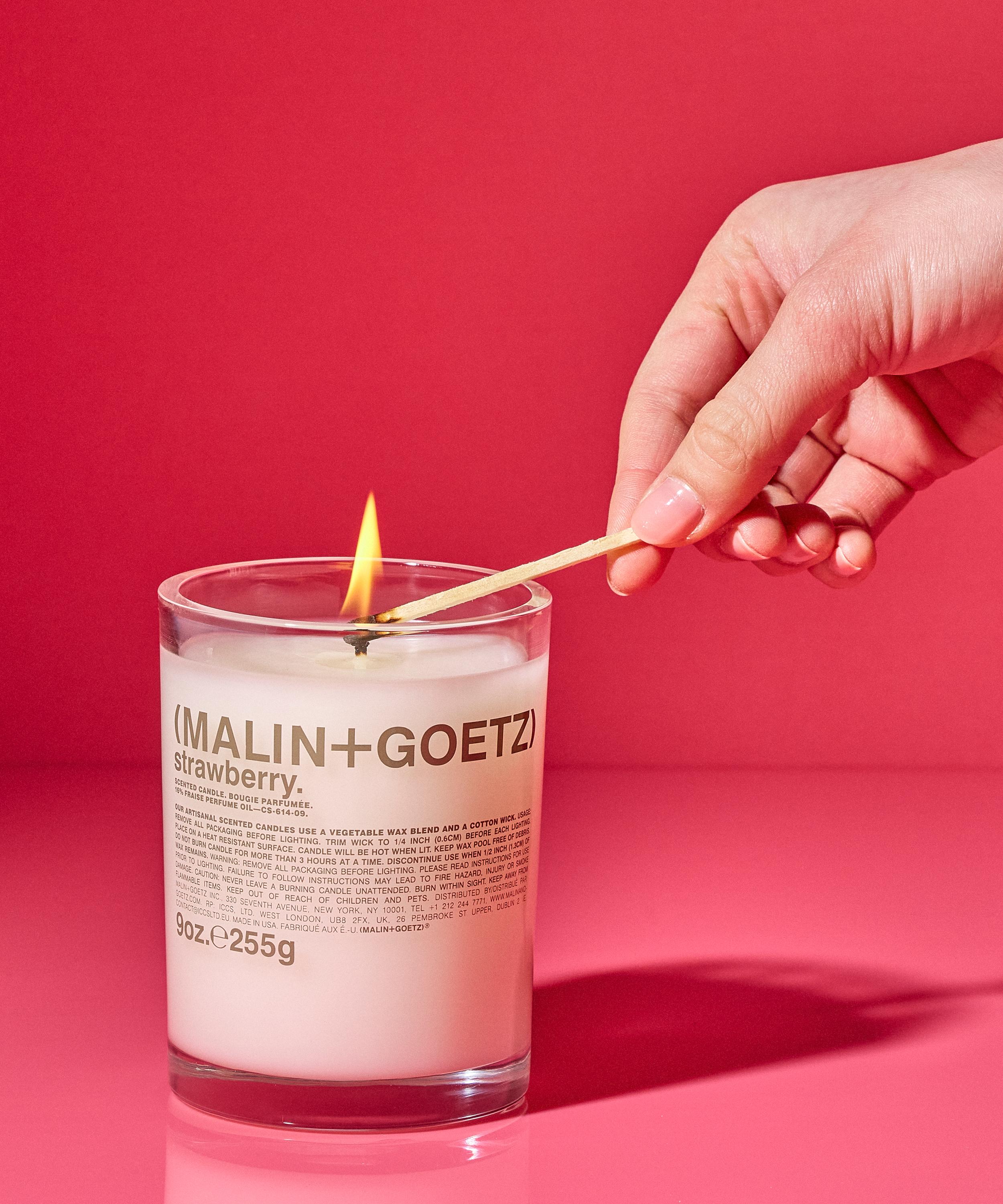 MALIN+GOETZ - Strawberry Candle 255g image number 2