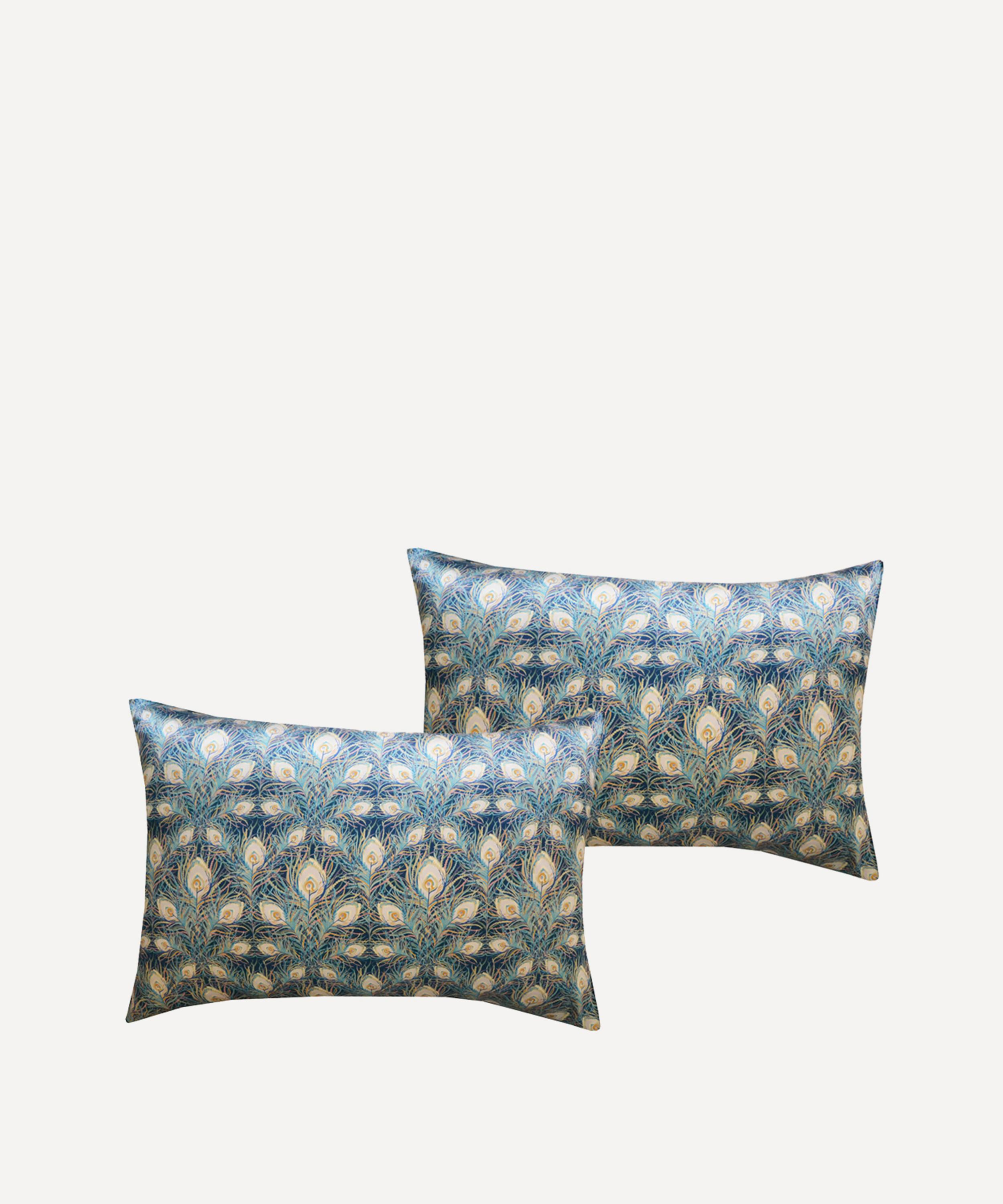Coco & Wolf - Juno Feather Silk Pillowcases Set of Two image number 0