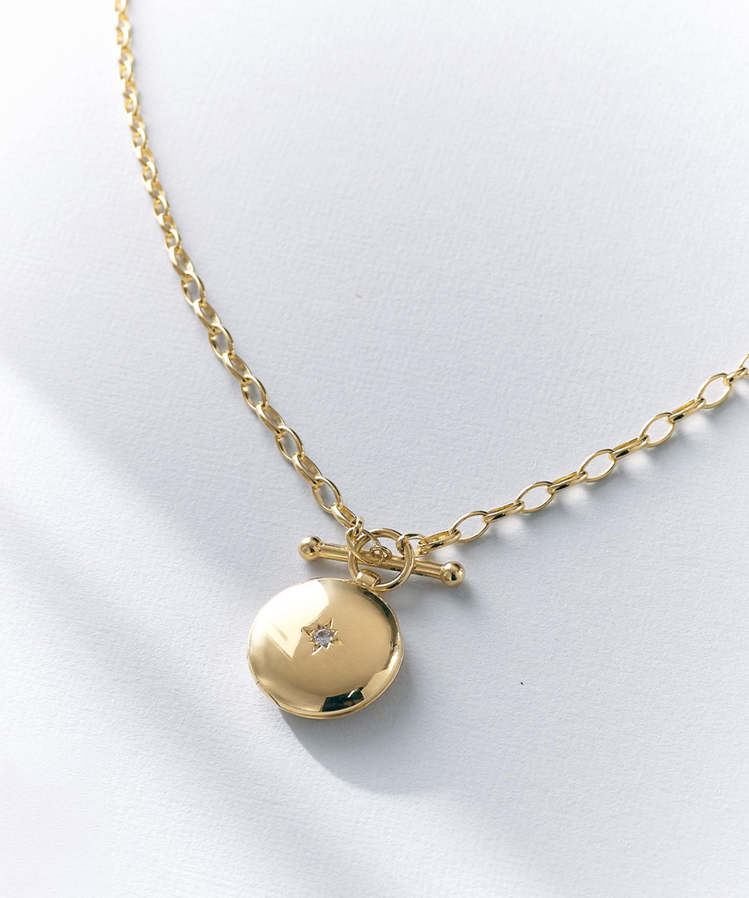 Astley Clarke - 18ct Gold-Plated Vermeil Silver Biography T-Bar Locket Necklace image number 3