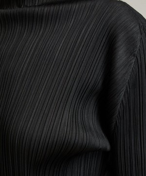 Pleats Please Issey Miyake - MONTHLY COLOURS NOVEMBER Pleated Black Top image number 4