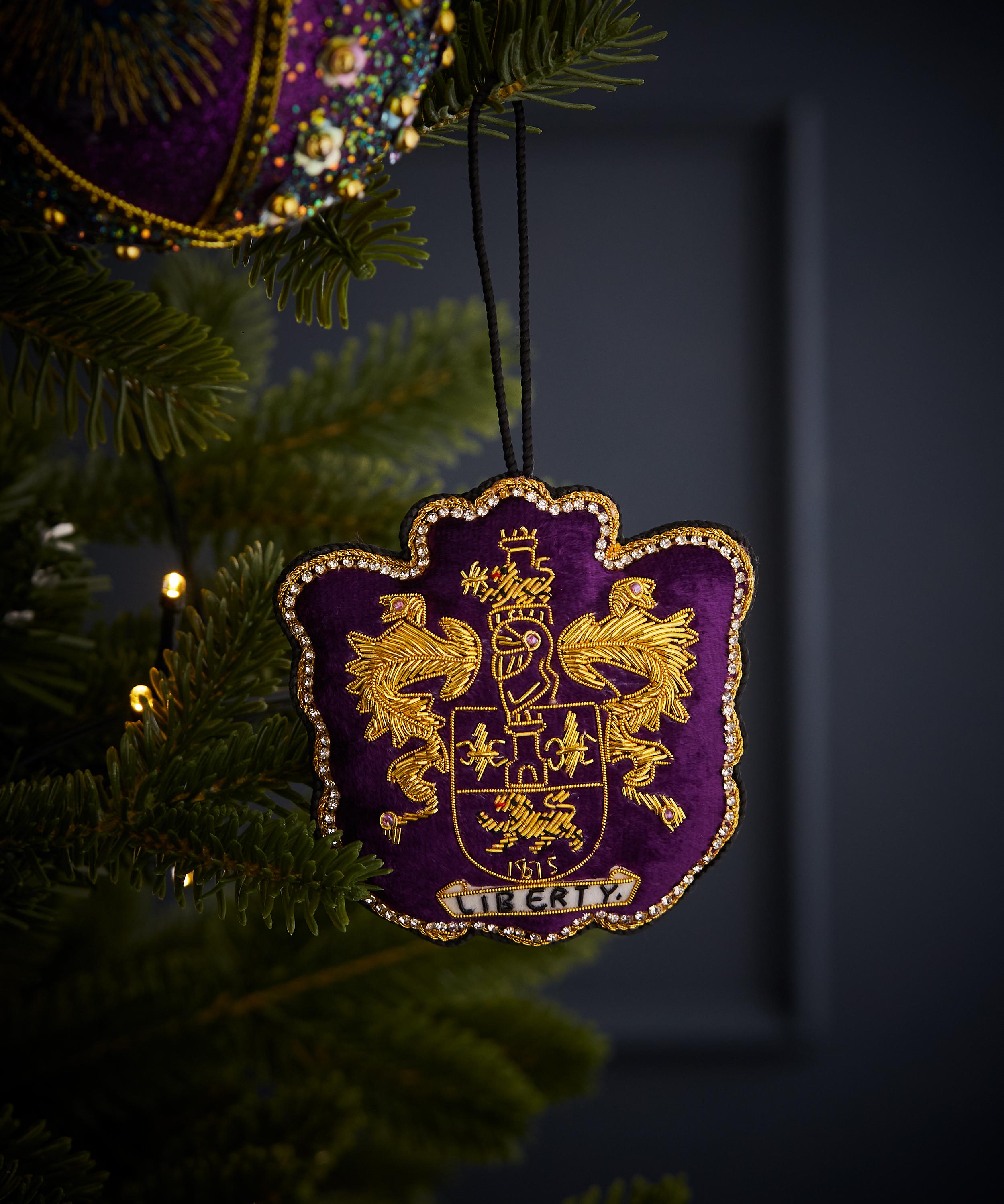 Christmas - Liberty Coat of Arms Decoration image number 1